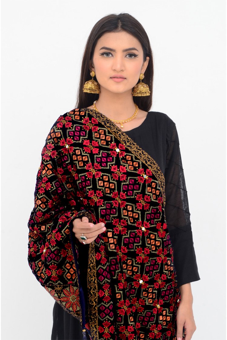 Ellena - Embroidered Velvet Shawl