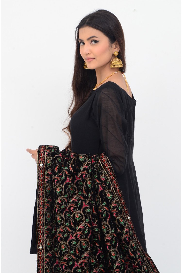 Ellena - Embroidered Velvet Shawl
