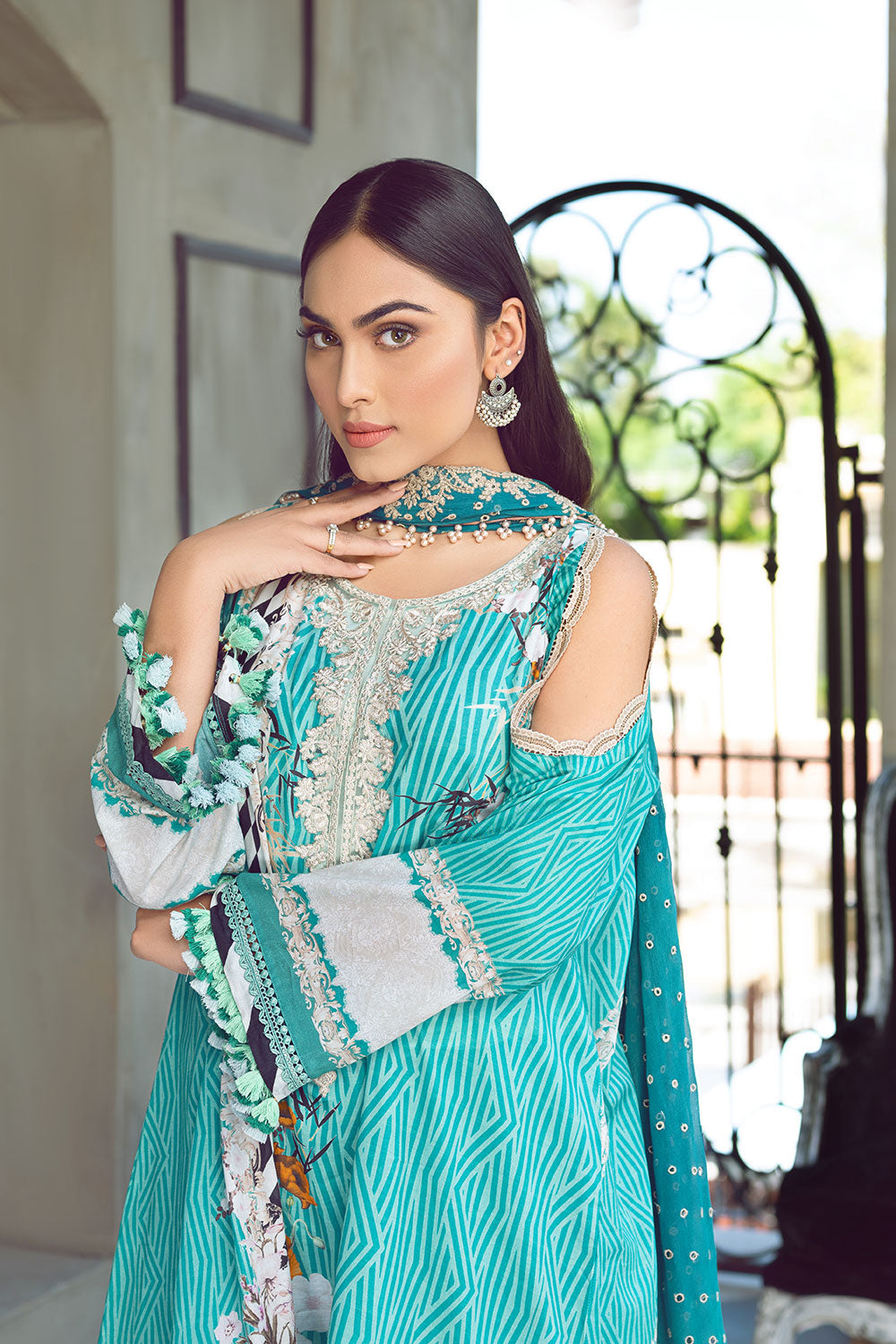 Lyla - Design 7 Luxury Lawn 2021