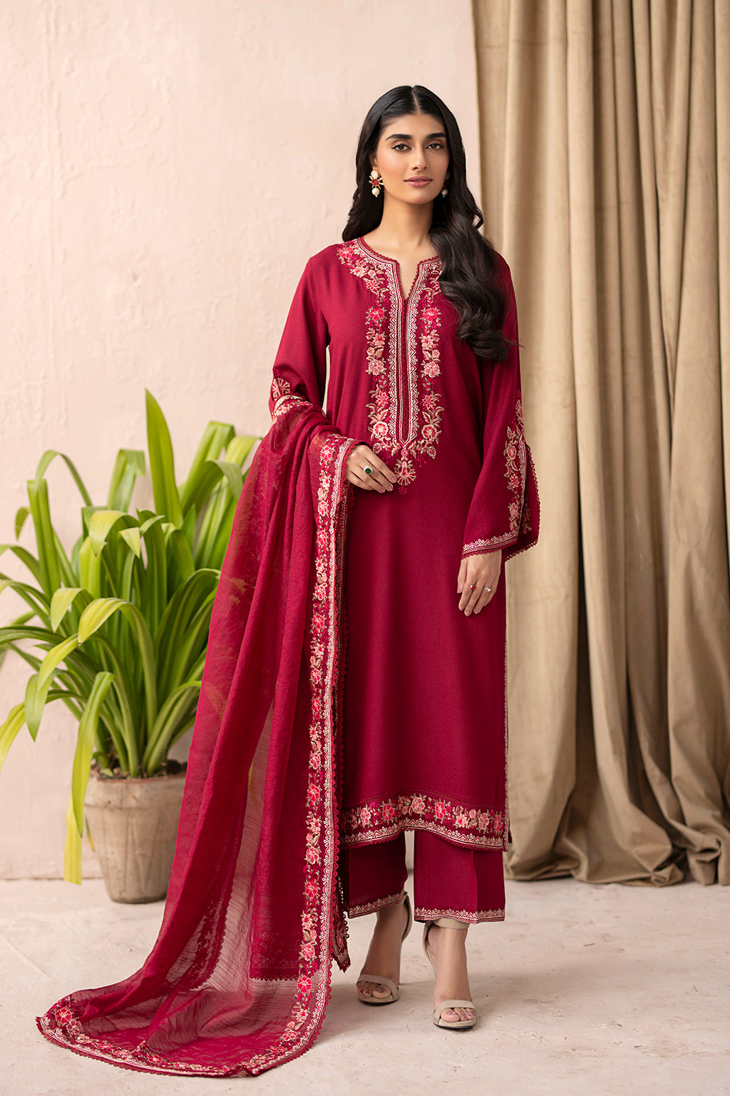 Elegance - MEHNA