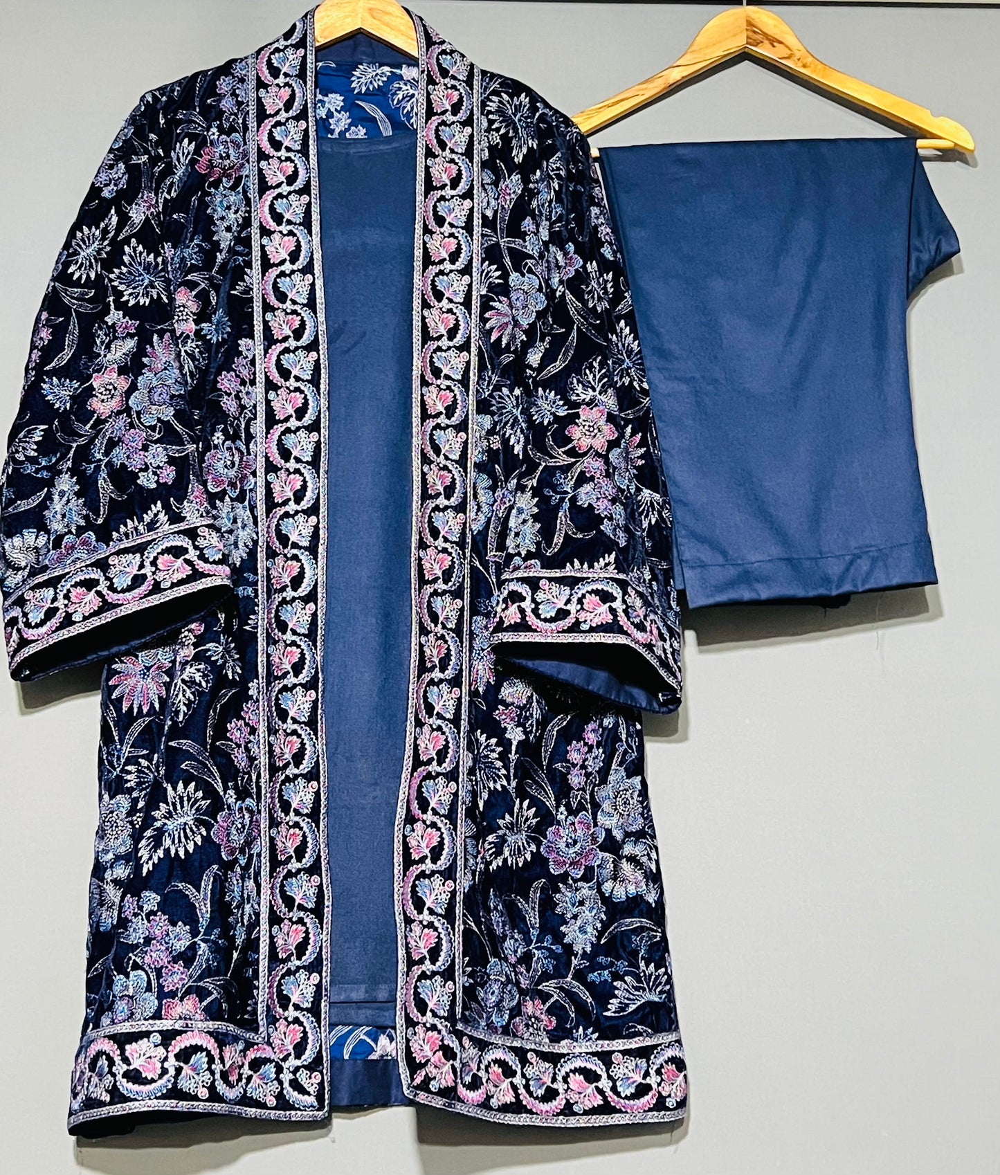 Chilgozay - Indigo Trio (582)