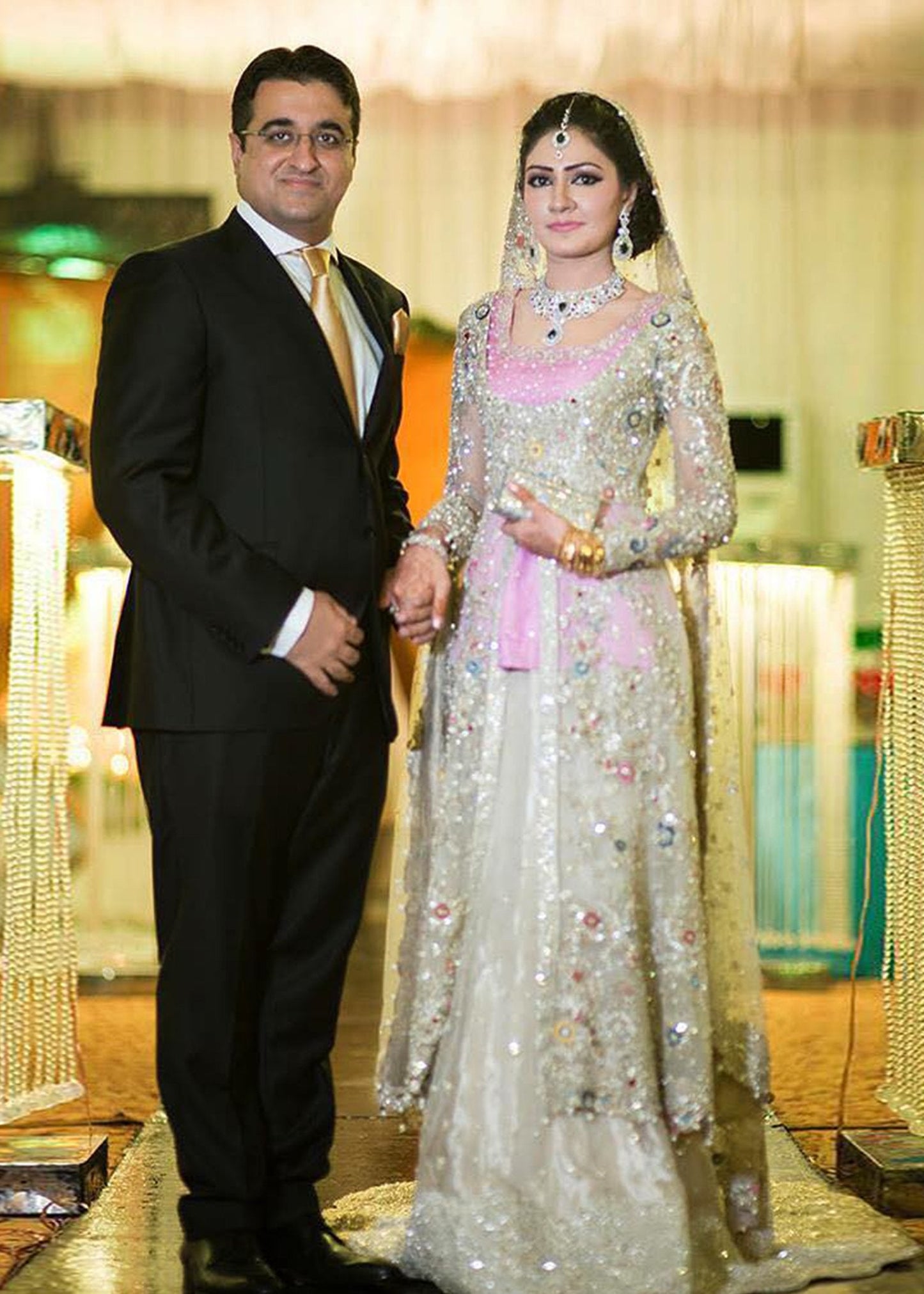 Carmin - Bridal Diary