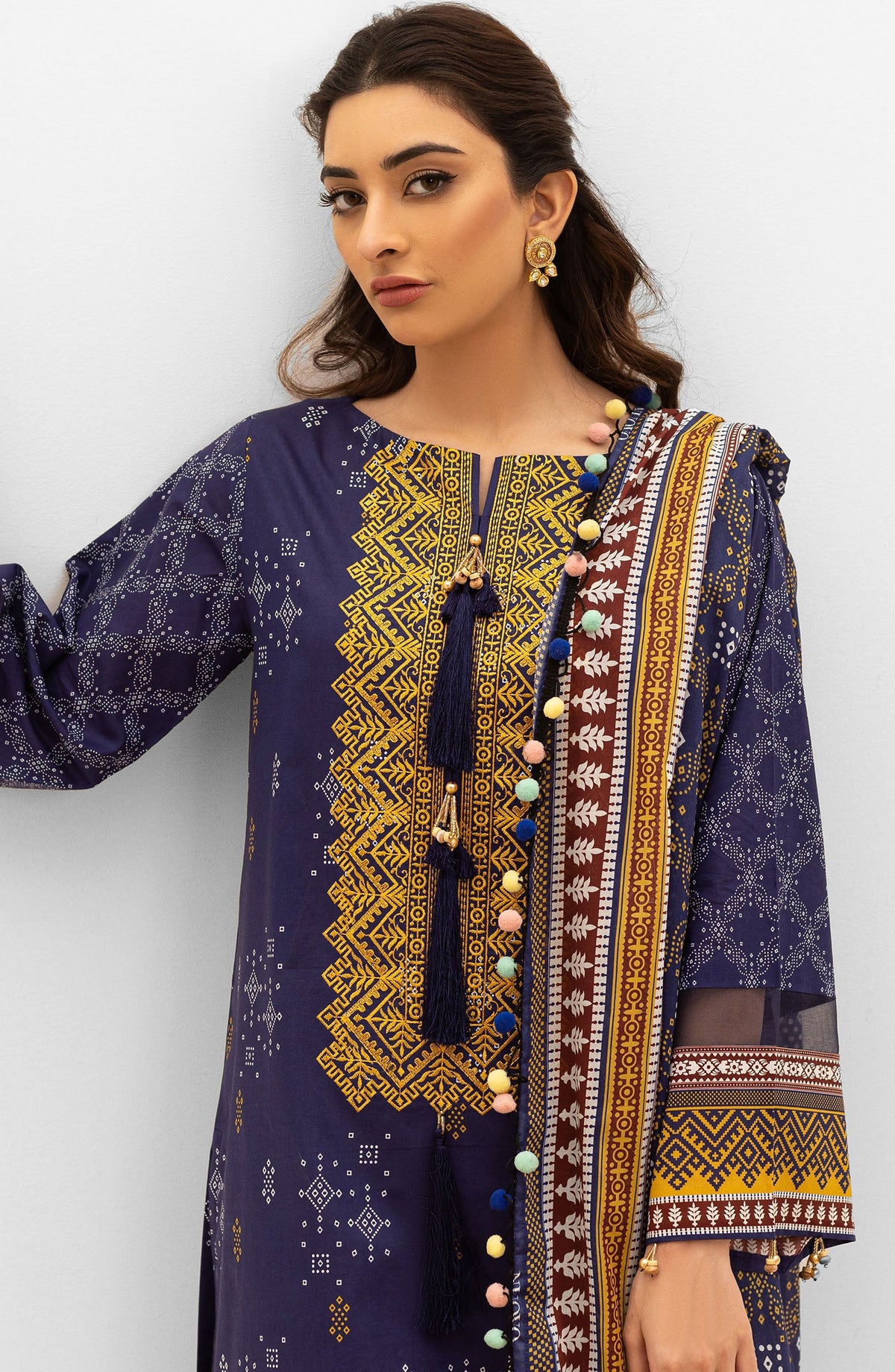 Orient - Unstitched 3 Piece Embroidered Lawn Shirt , Cambric Pant and Lawn Dupatta