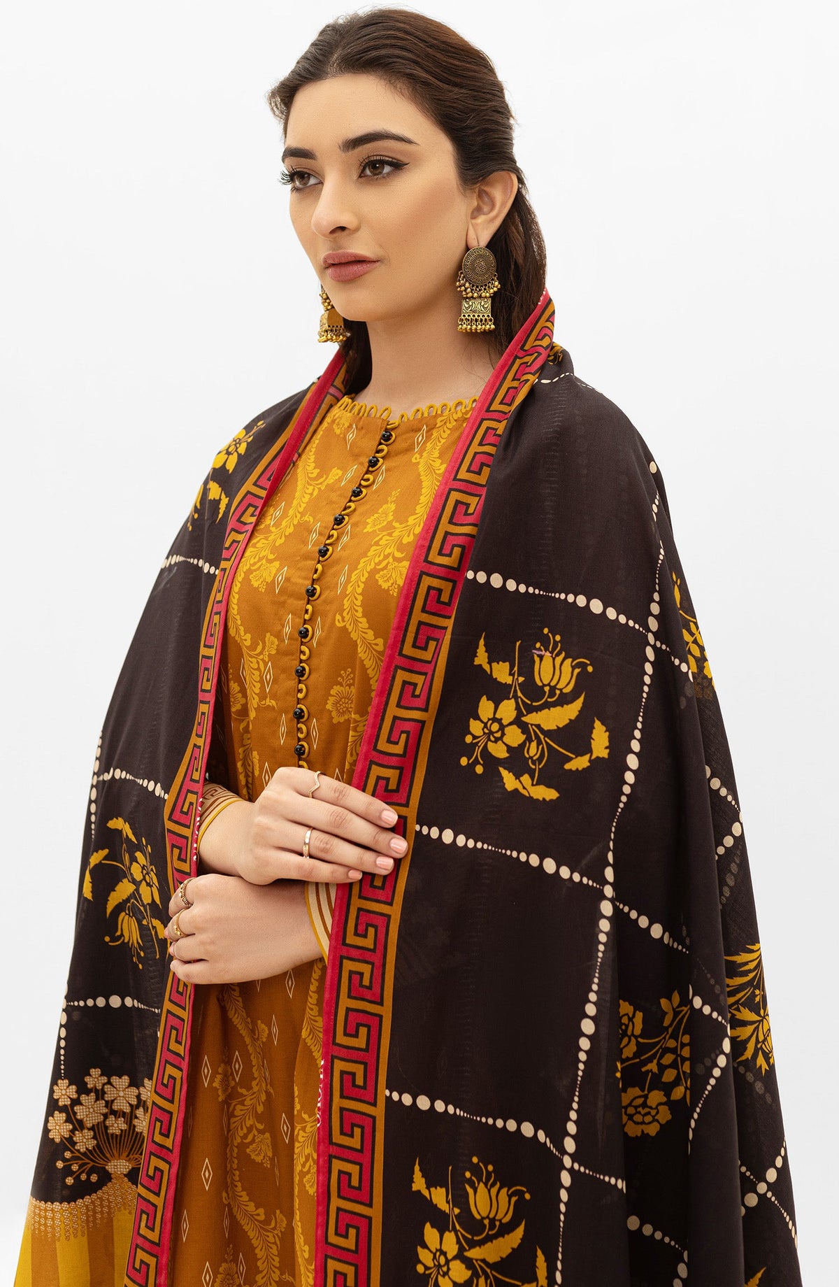 Orient - Unstitched 3 Piece Printed Lawn Shirt , Cambric Pant and Lawn Dupatta