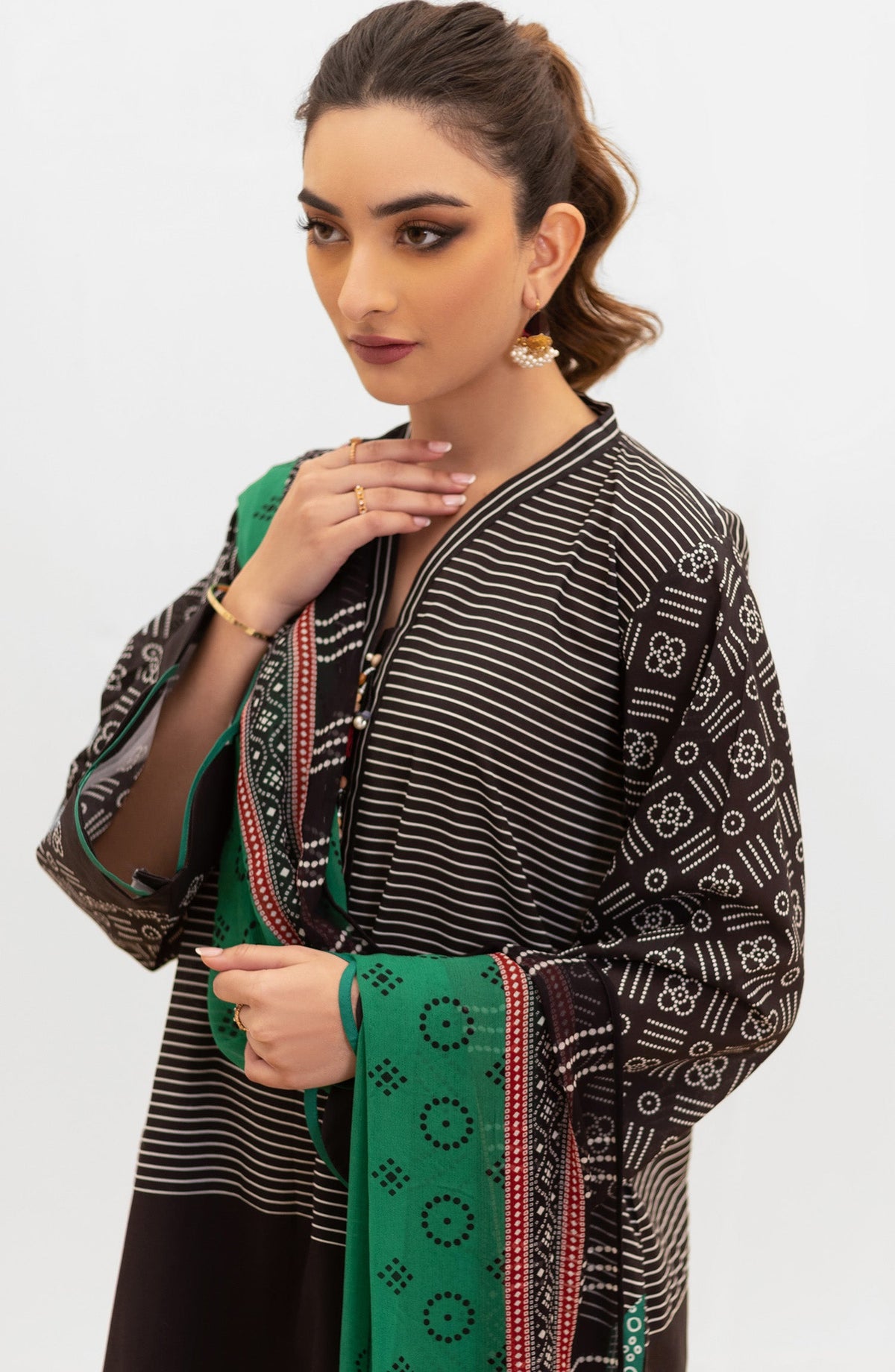 Orient - Unstitched 2 Piece Printed Lawn Shirt and Chiffon Dupatta
