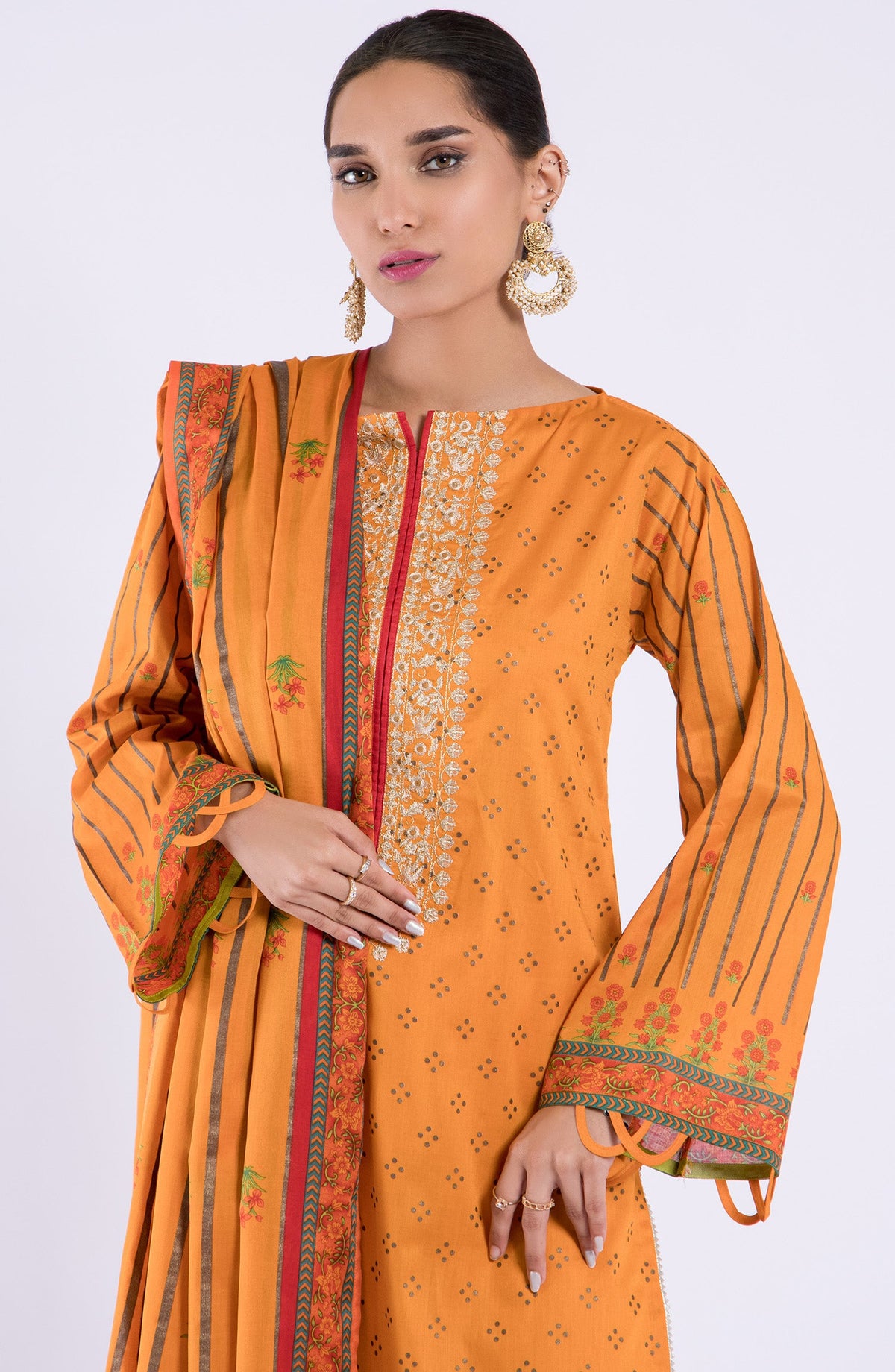 Orient - Unstitched 3 Piece Embroidered Lawn Shirt , Cambric Pant and Lawn Dupatta