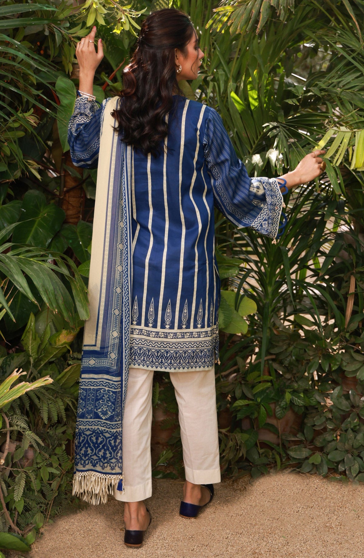 Orient - Unstitched 2 Piece Printed Lawn Shirt and Chiffon Dupatta