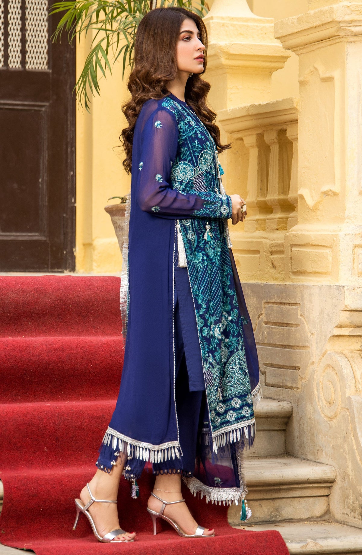 Orient - Unstitched 3 Piece Embroidered Chiffon Shirt , Raw Silk Pant and Chiffon Dupatta