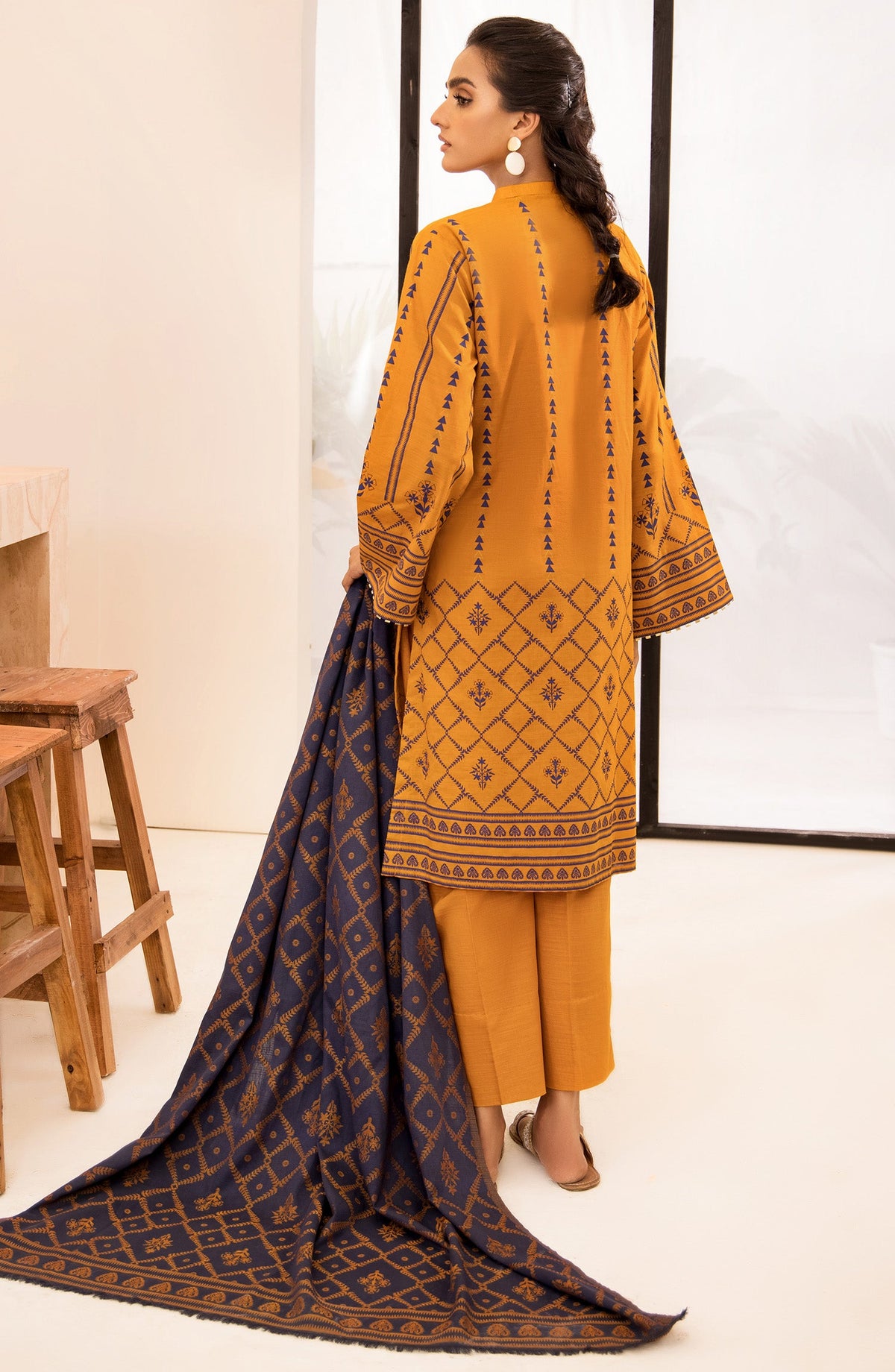 Orient - Unstitched 3 Piece Embroidered Khaddar Shirt, Pant and Jacquard Shawl Dupatta