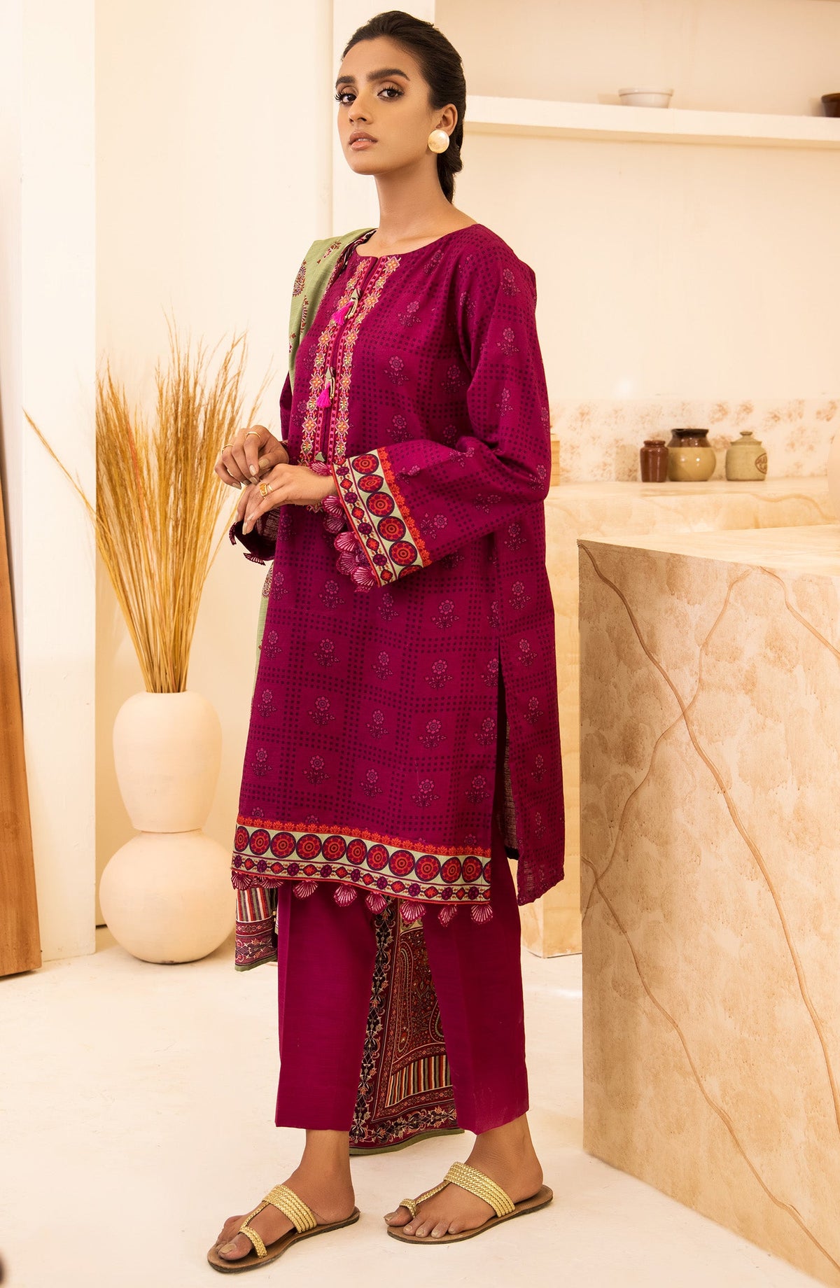 Orient - Unstitched 3 Piece Embroidered Khaddar Shirt , Pant and Khaddar Dupatta