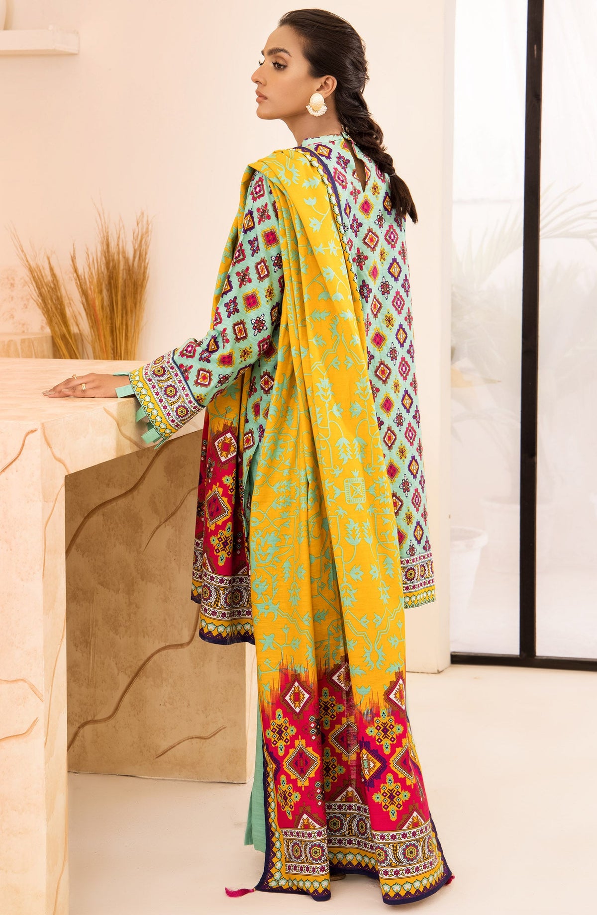 Orient - Unstitched 3 Piece Printed Khaddar Shirt, Pant and Khaddar Shawl Dupatta