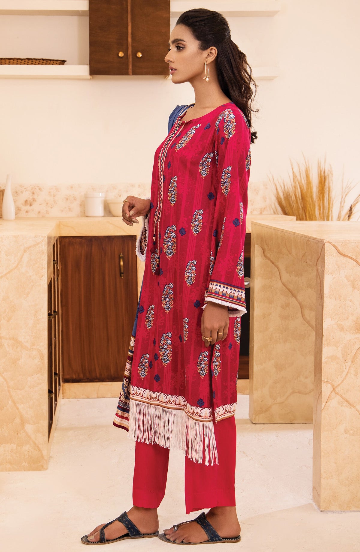 Orient - Unstitched 3 Piece Printed Linen Shirt , Pant and Linen Shawl Dupatta