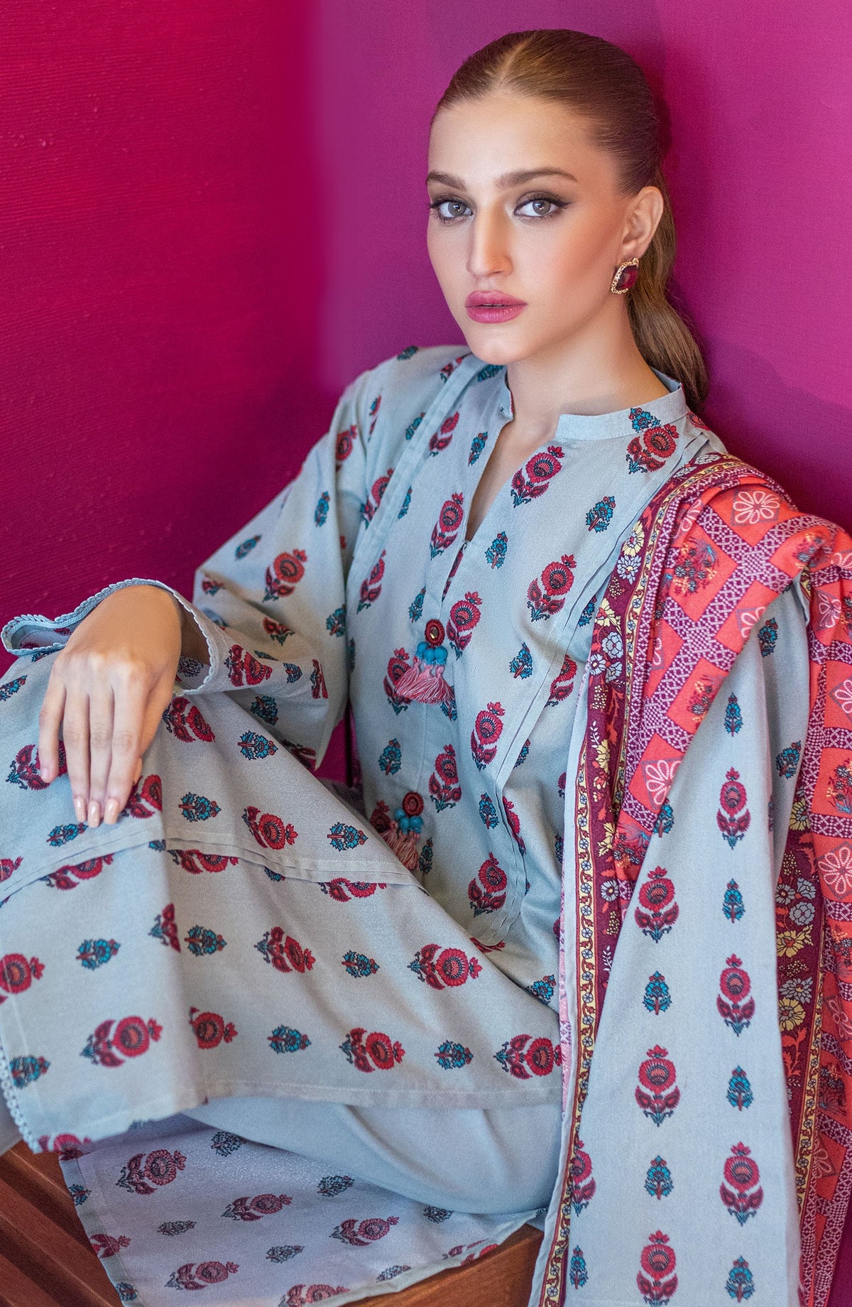 Orient - Unstitched 3 Piece Printed Karandi Shirt , Karandi Pant and Karandi Dupatta