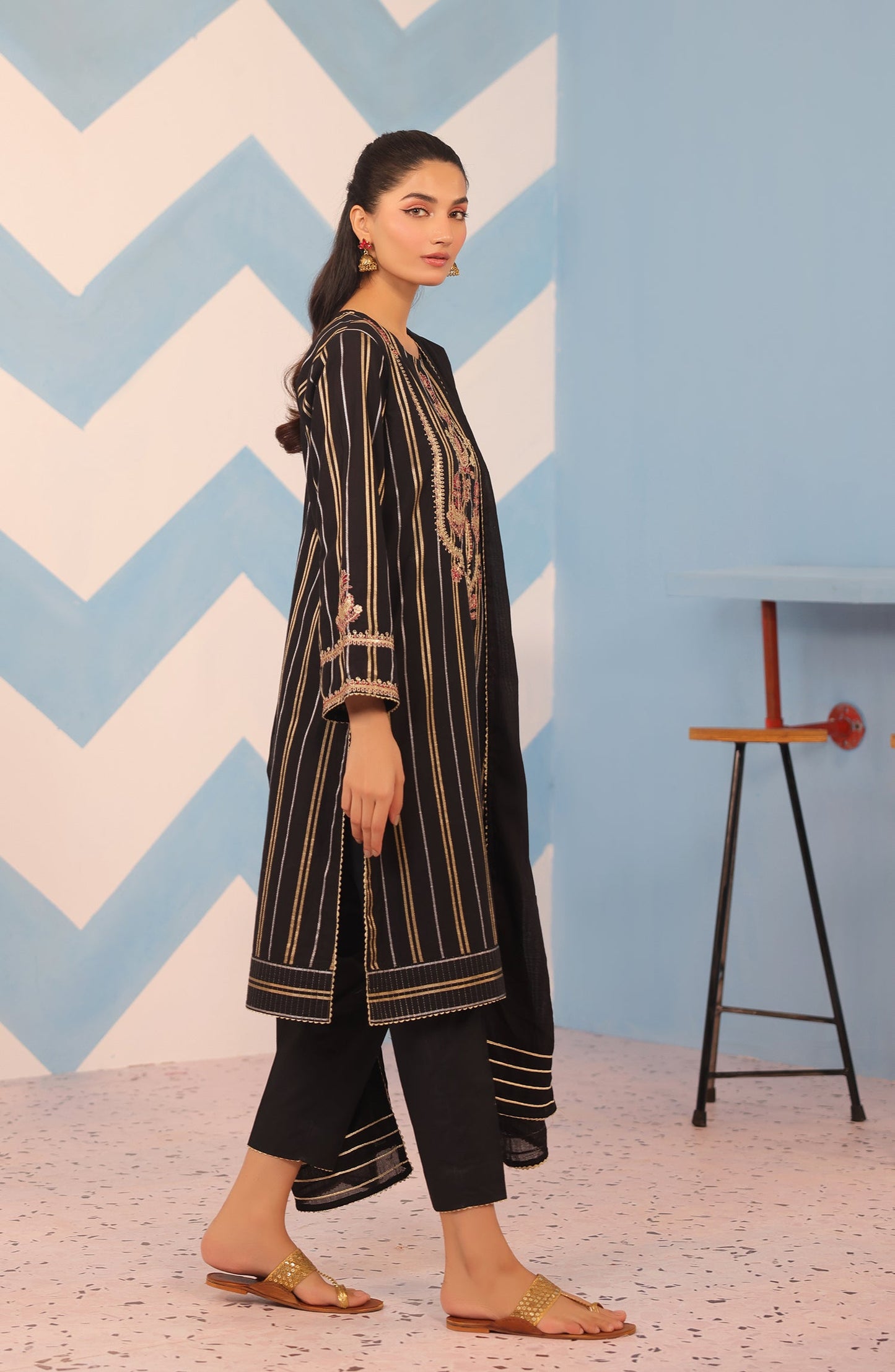 Orient - Stitched 3 Piece Embroidered Jacquard Shirt , Cambric Pant and Dobby Net Dupatta