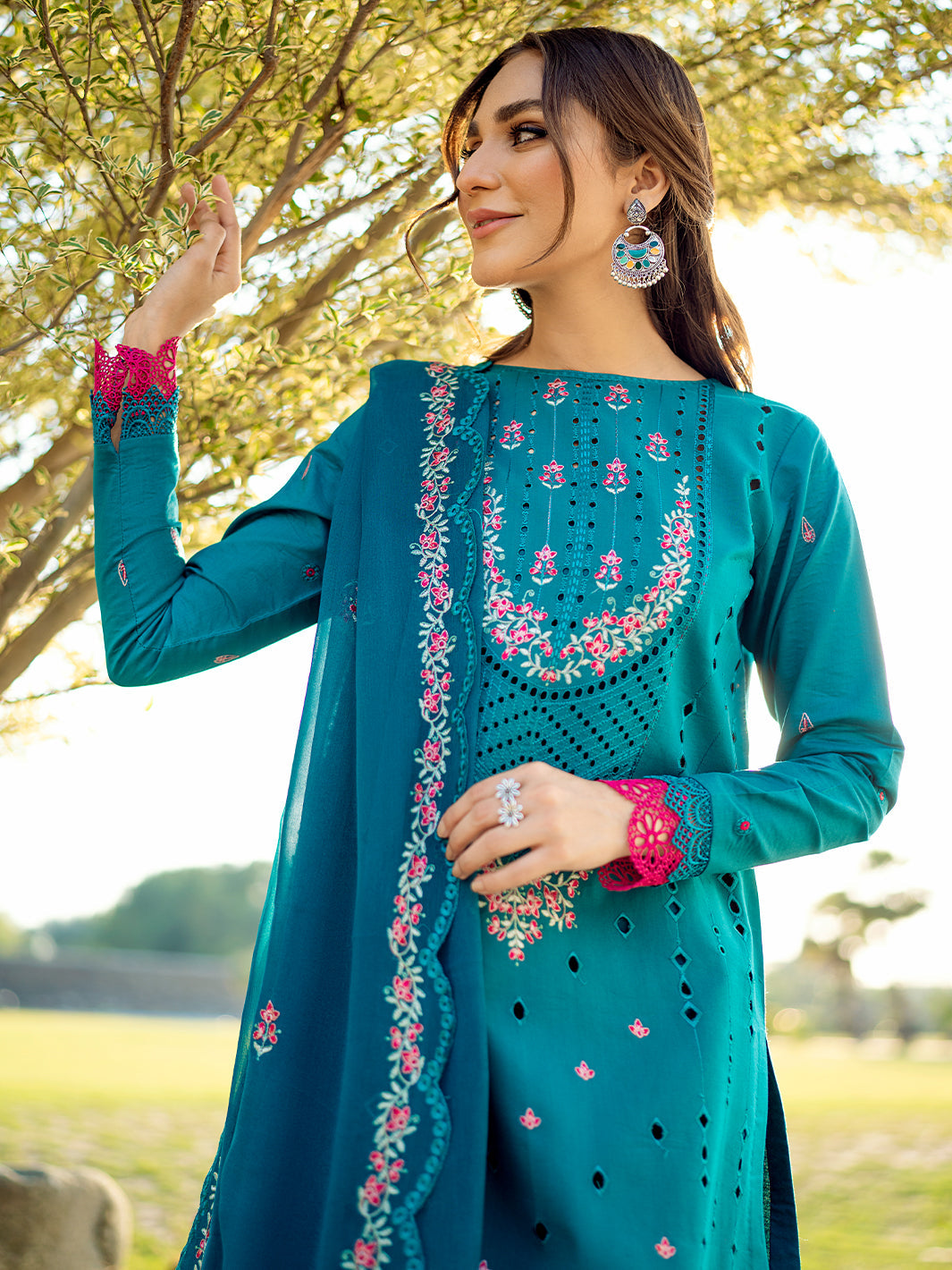 Binilyas - 1815 - B | Three Piece Unstitch