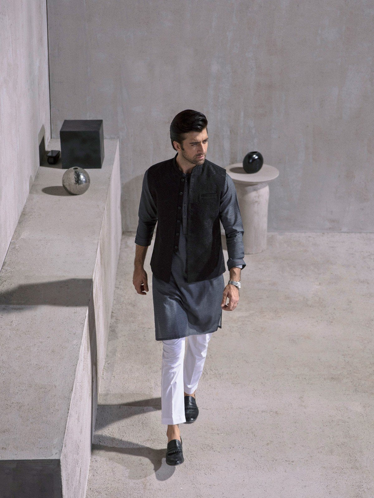 Edenrobe - Men's Black Waist Coat Ceremonial - EMTWCC21-074