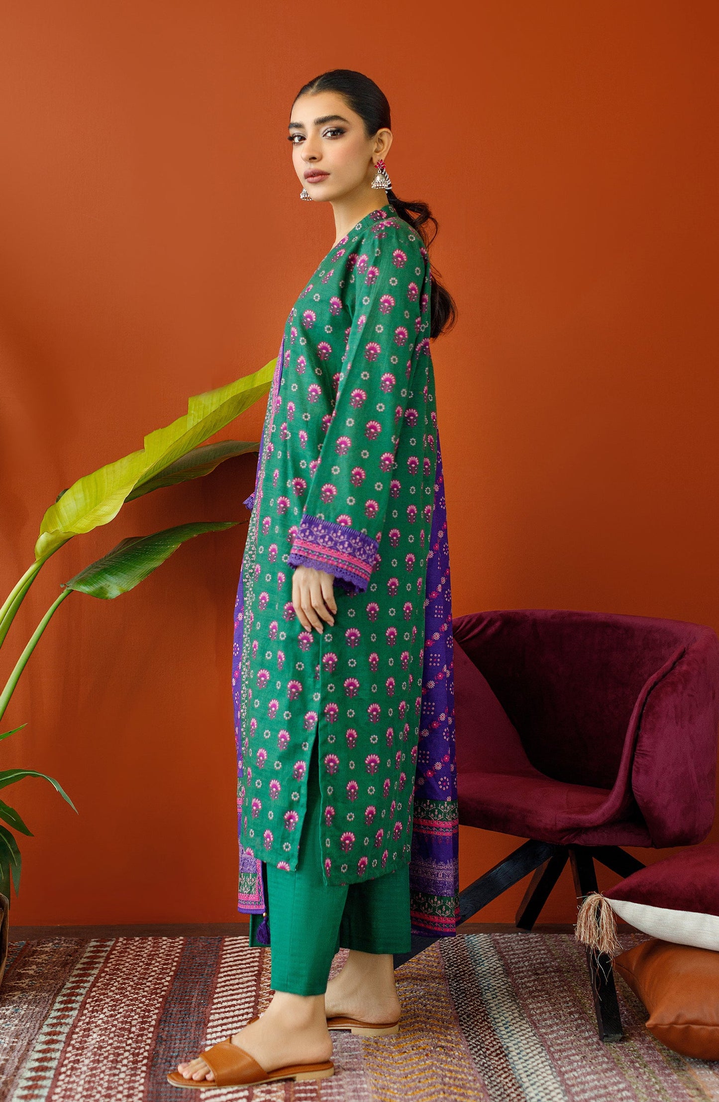 Orient - Stitched 3 Piece Printed Khaddar Shirt , Khaddar Pant and Khaddar Dupatta