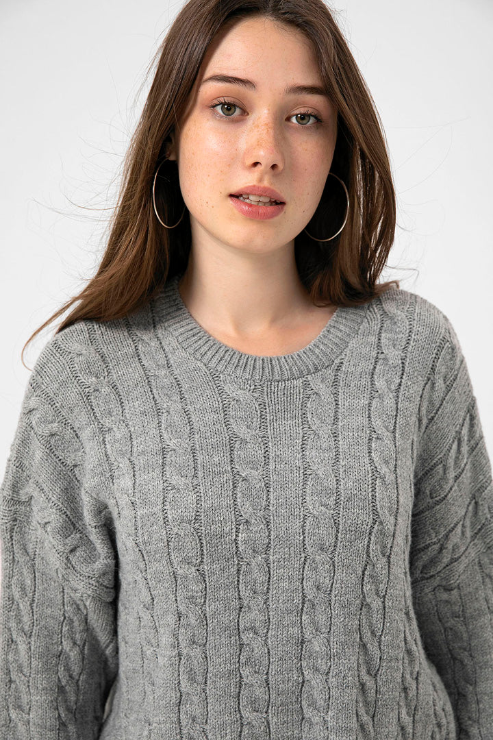 BTW - CABLE KNIT SWEATER