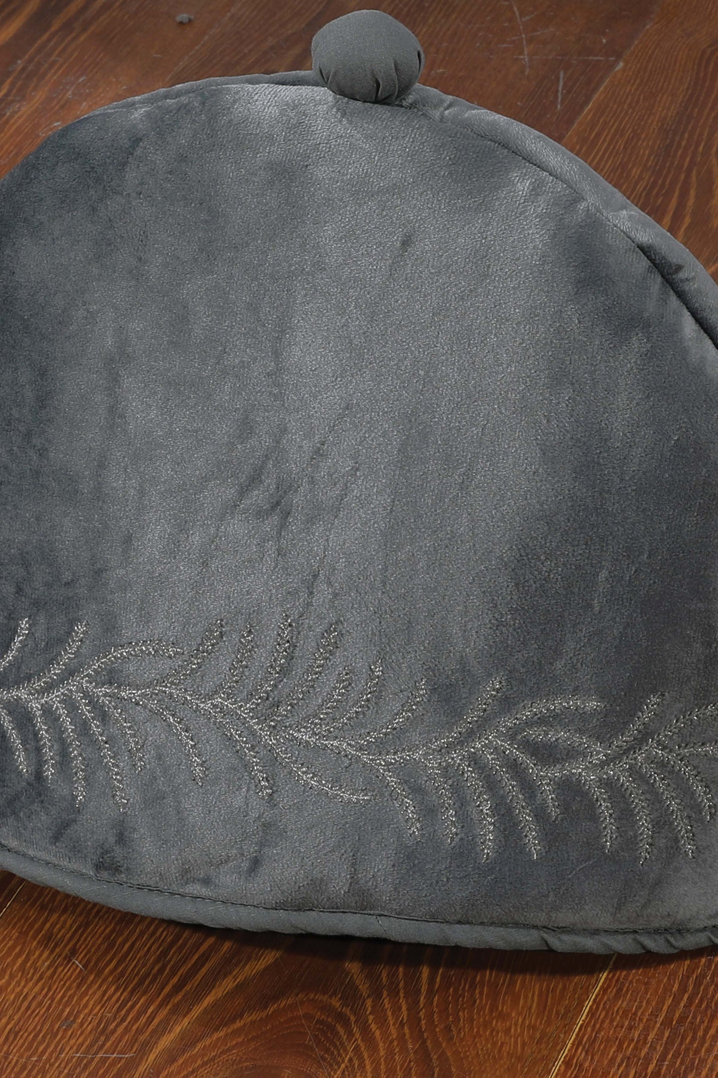 Nishat Linen - Alaska Embroidered Tea Cozy