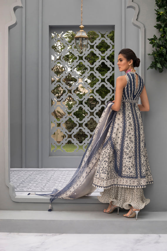 Printed Embellished Jacket with Crushed Silk Inner and Organza Dupatta.