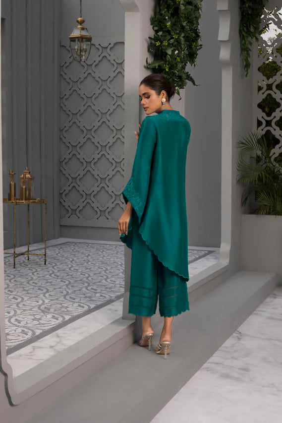 Emerald Raw Silk Kurta And Trousers with Embroidered Detailing
