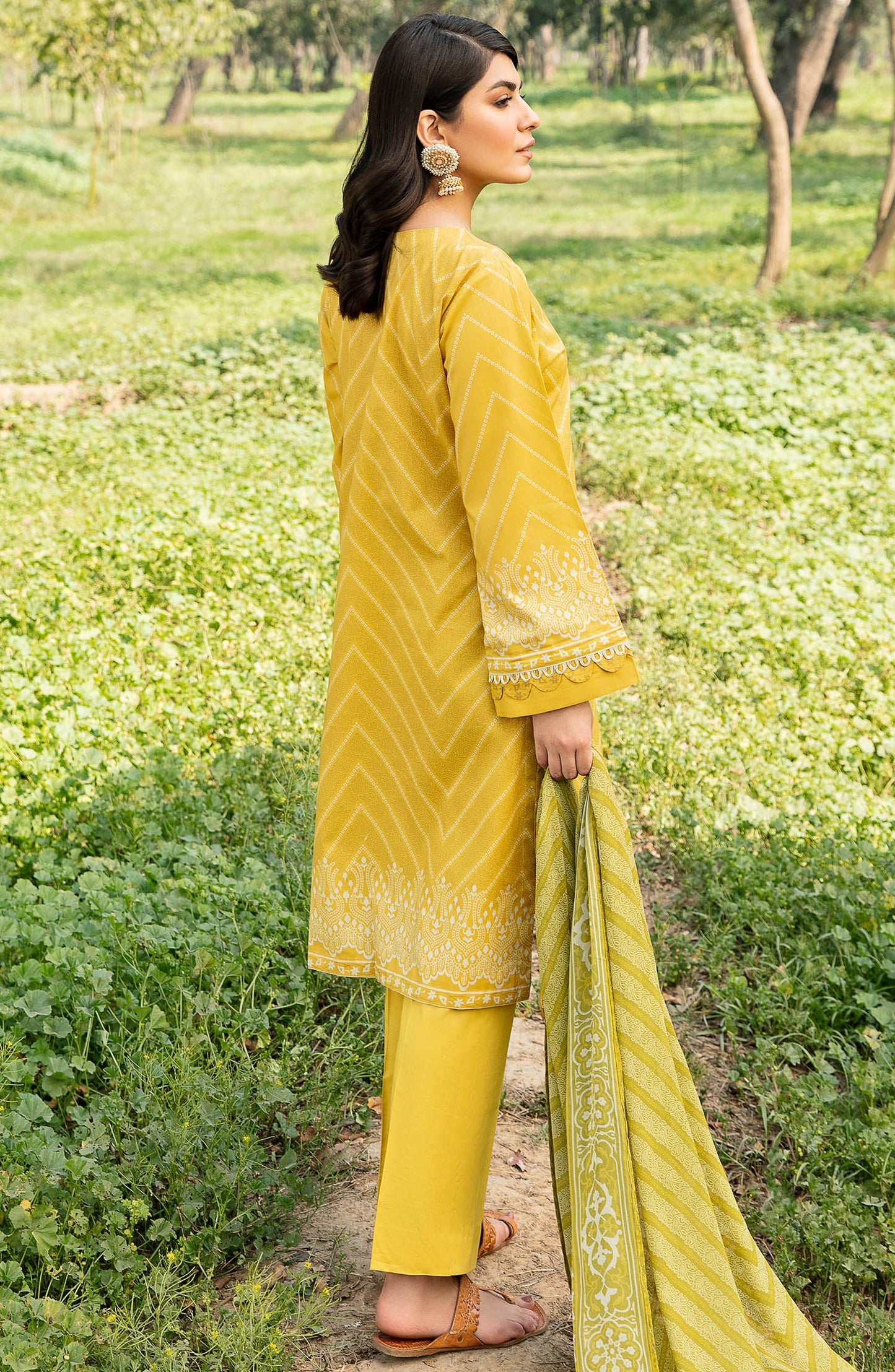 Orient - Unstitched 3 Piece Embroidered Lawn Suit