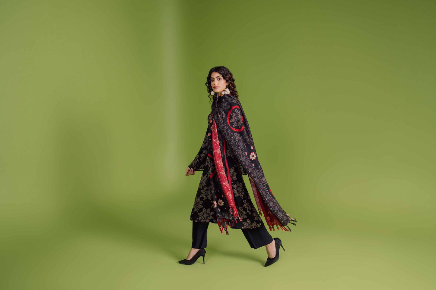 Nishat Linen - 3 Piece - Printed Loose Fabric - 42304082