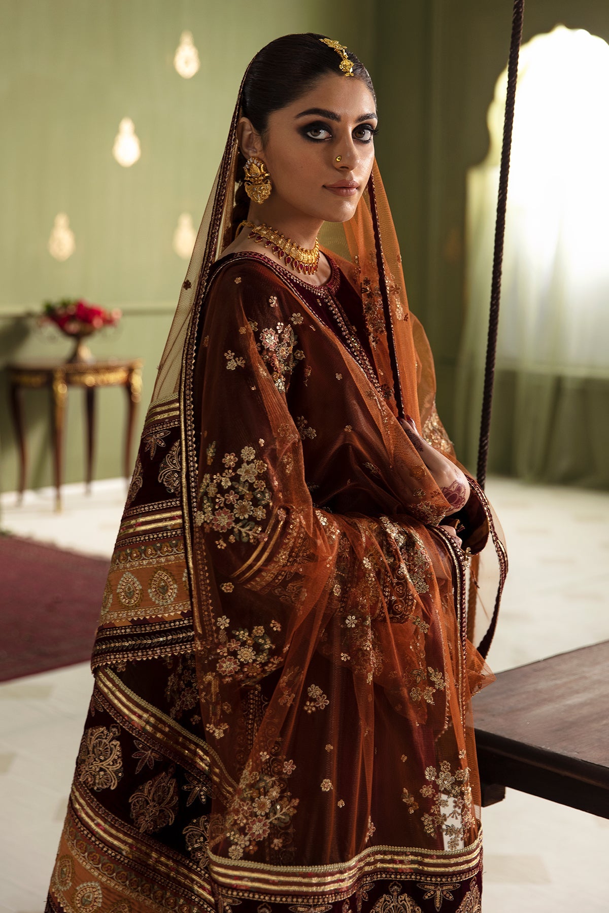 Baroque - EMBROIDERED VELVET UF-466