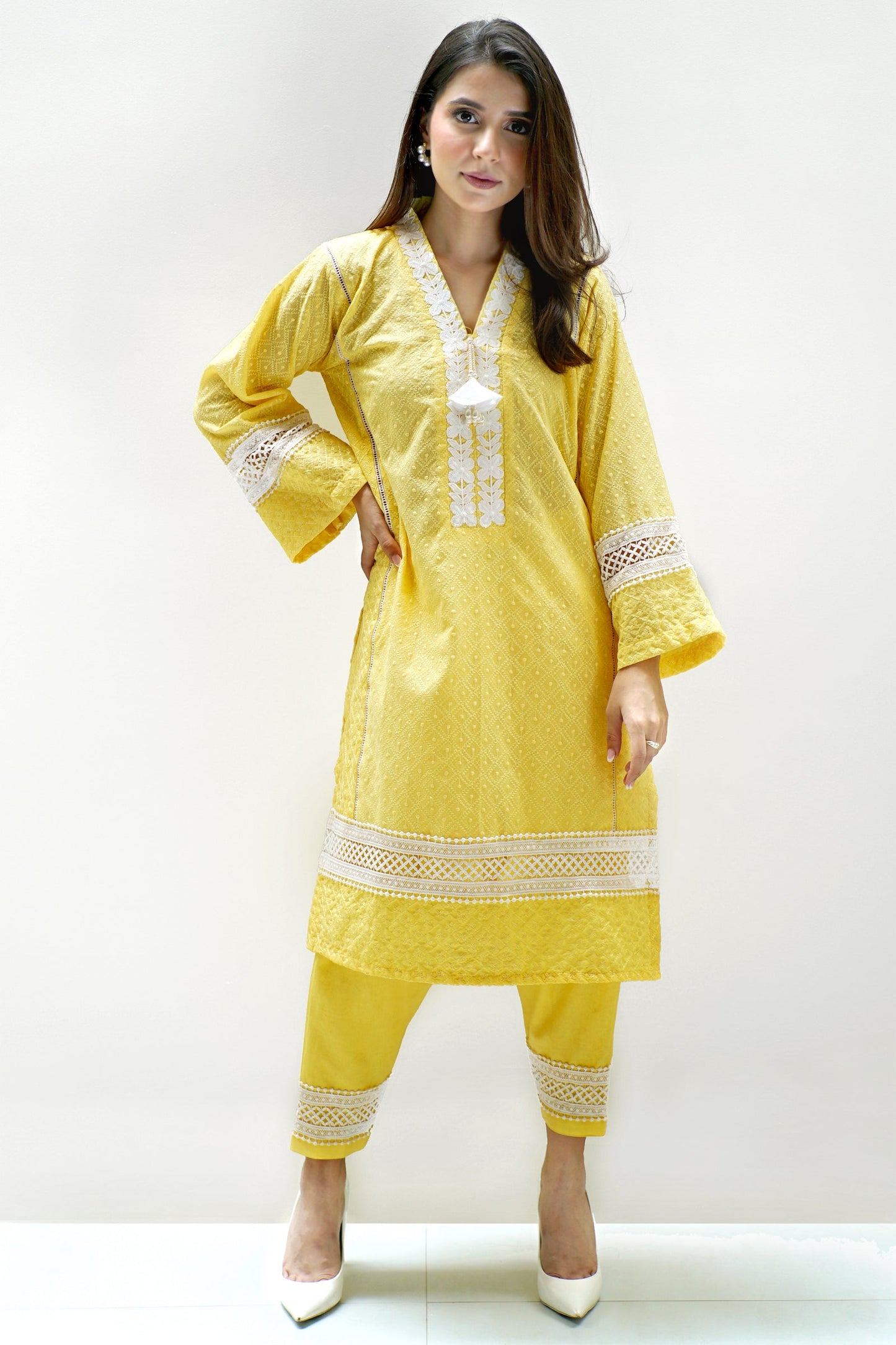 Ayesha Naveed - Dandelion