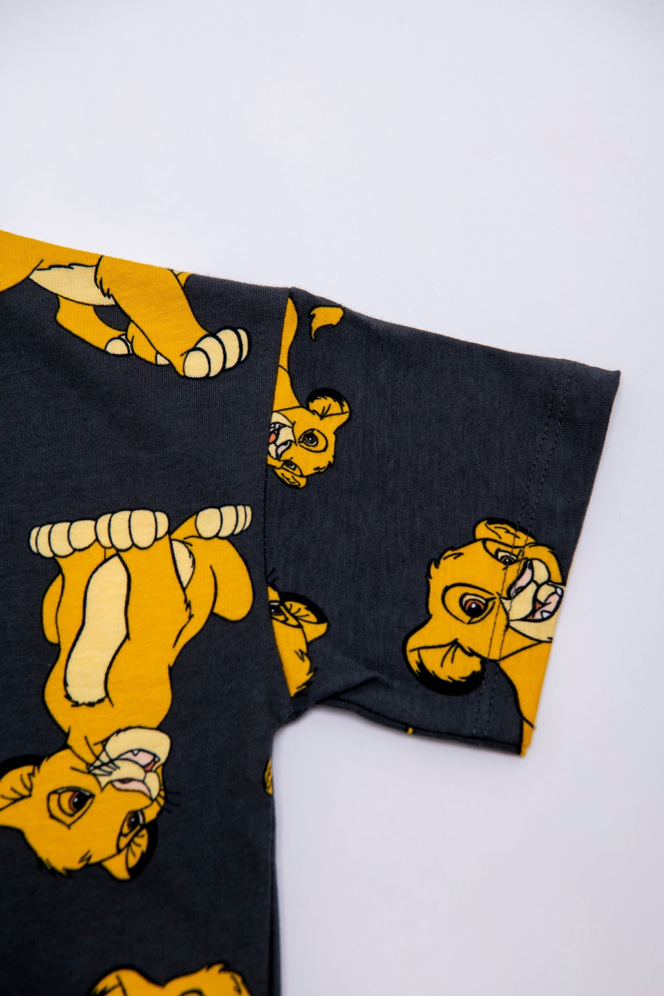 BTW - 2PC LION PRINTED SET