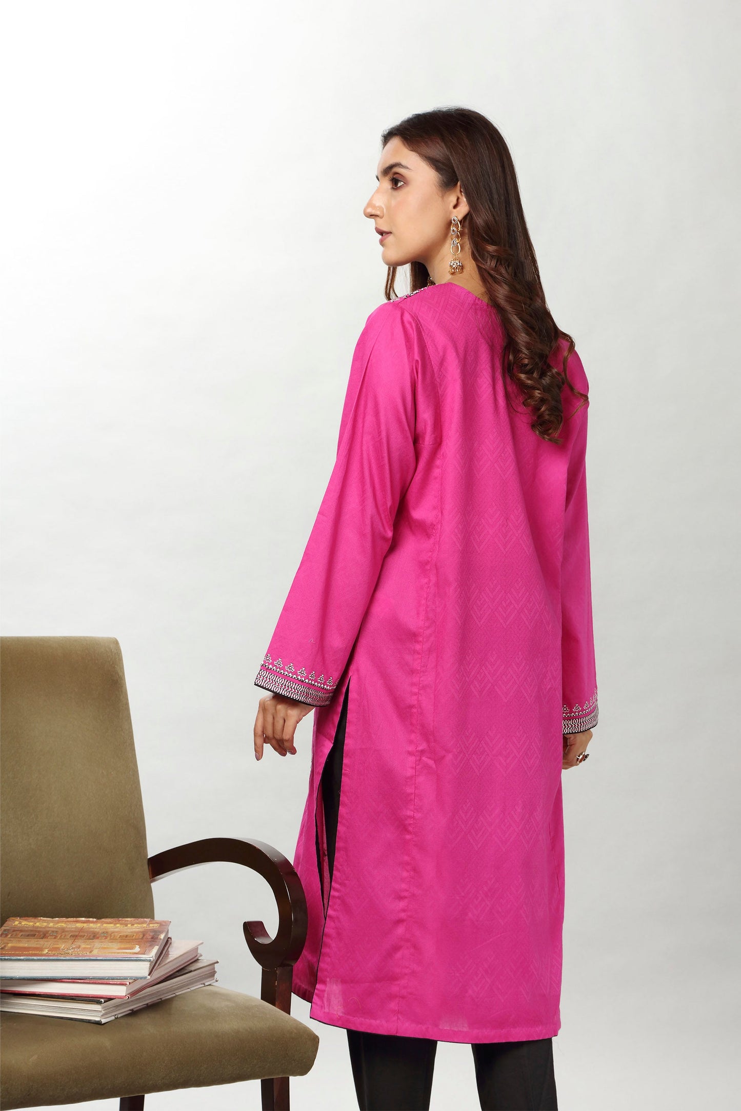 Chinyere - KUTCH EFFECT H (BB8251)