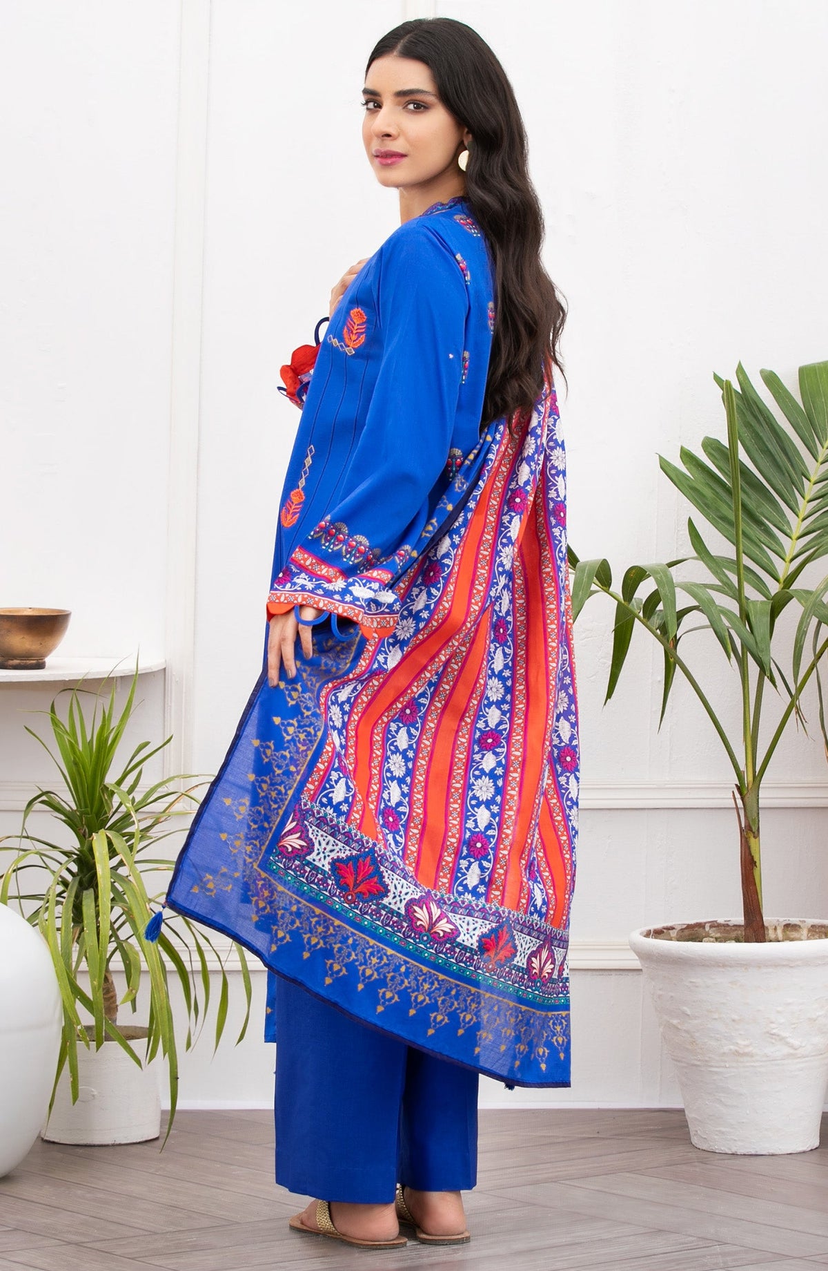 Orient - Unstitched 3 Piece Embroidered Lawn Suit