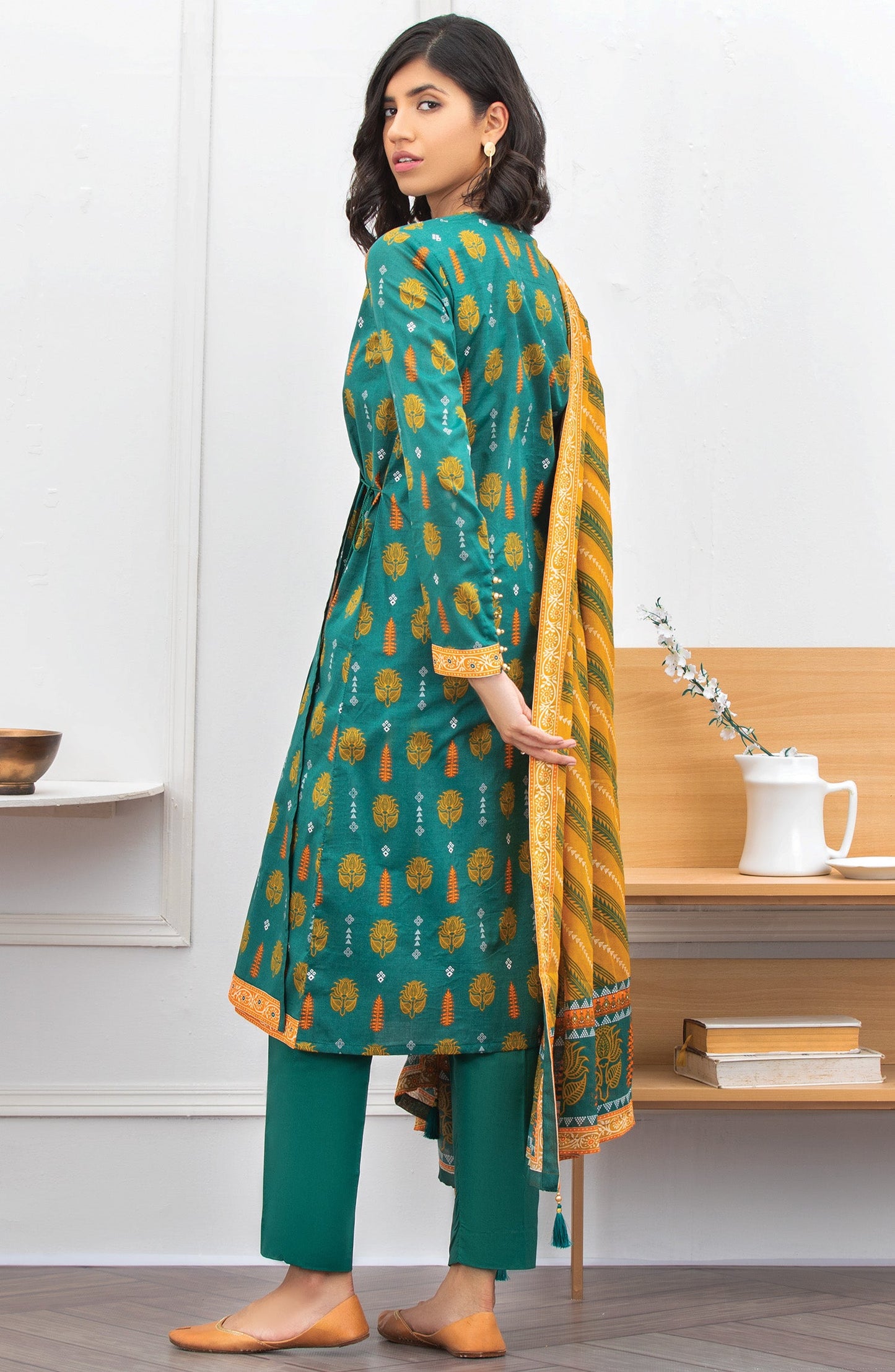 Orient - Unstitched 3 Piece Printed Lawn Suit
