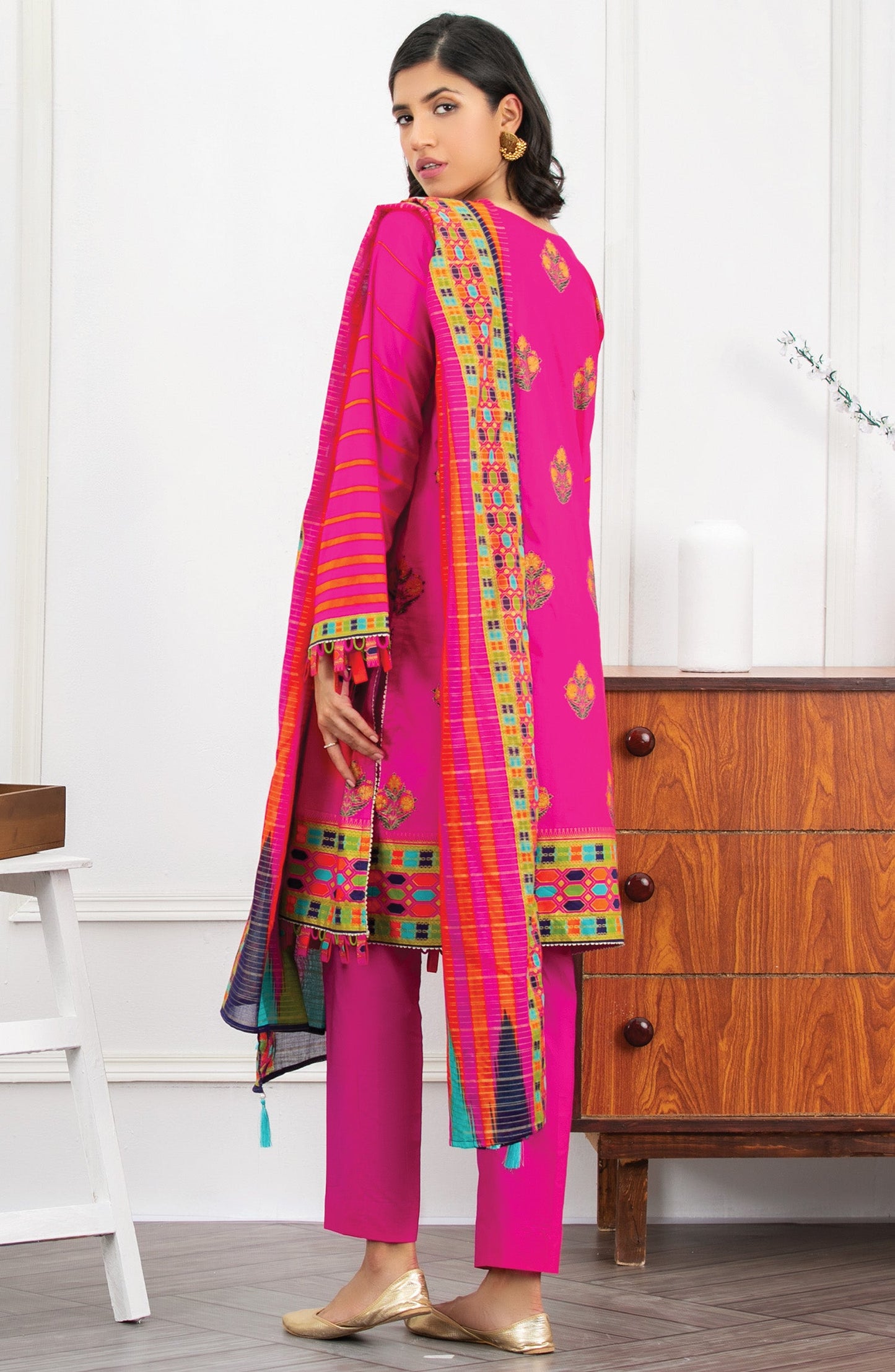 Orient - Unstitched 3 Piece Embroidered Lawn Suit