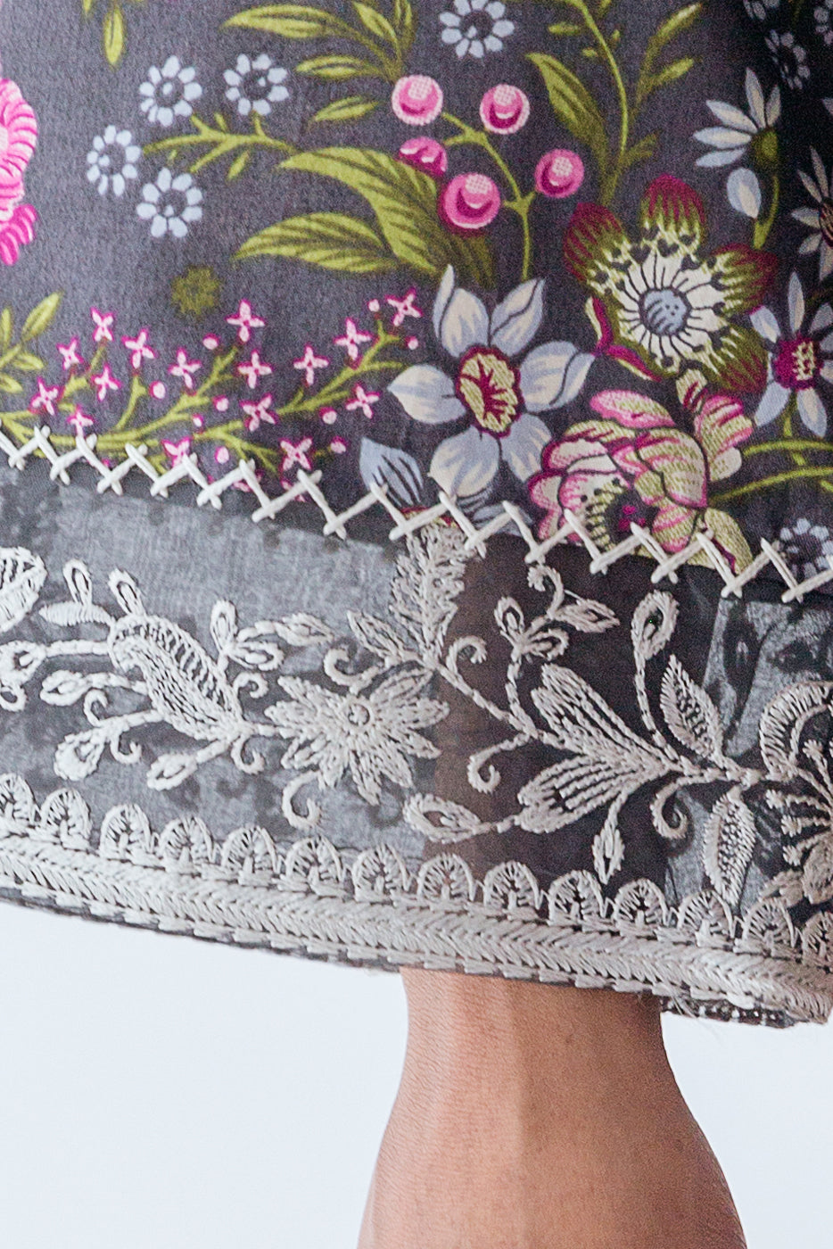 Beechtree - 3 PIECE - EMBROIDERED CAMBRIC SUIT - EBONY BLOOM (UNSTITCHED)