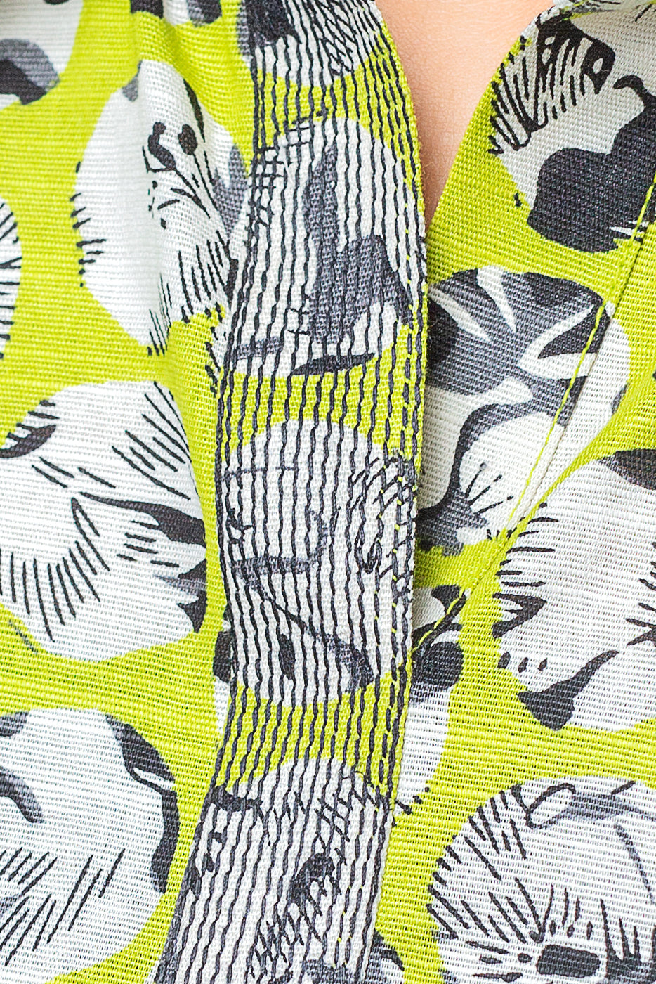 Beechtree - 2 PIECE - PRINTED KHADDAR SUIT - AURORA BLISS (UNSTITCHED)