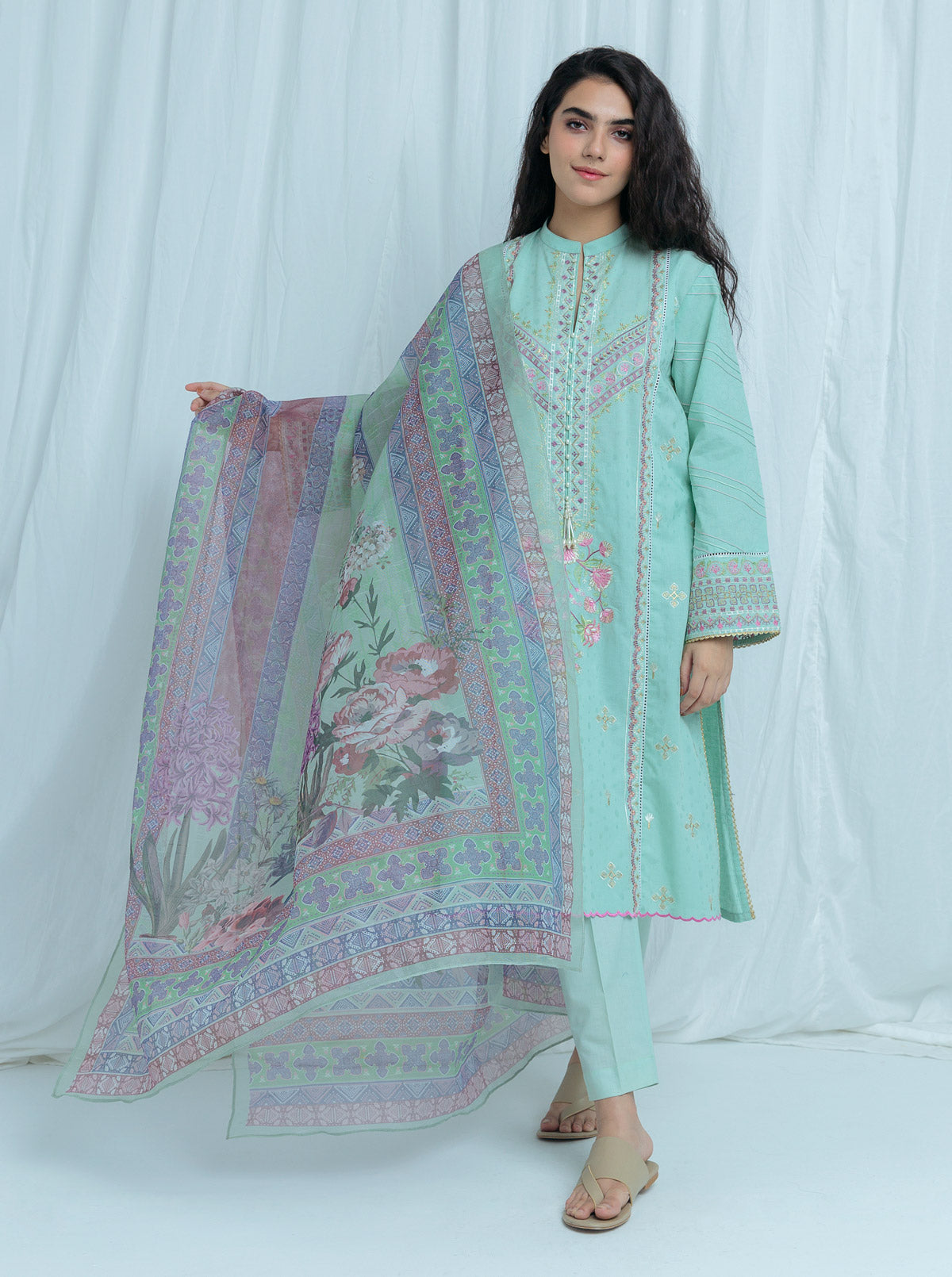 Beechtree - Arctic Blue-Embroidered-2 Pc (UNSTITCHED)