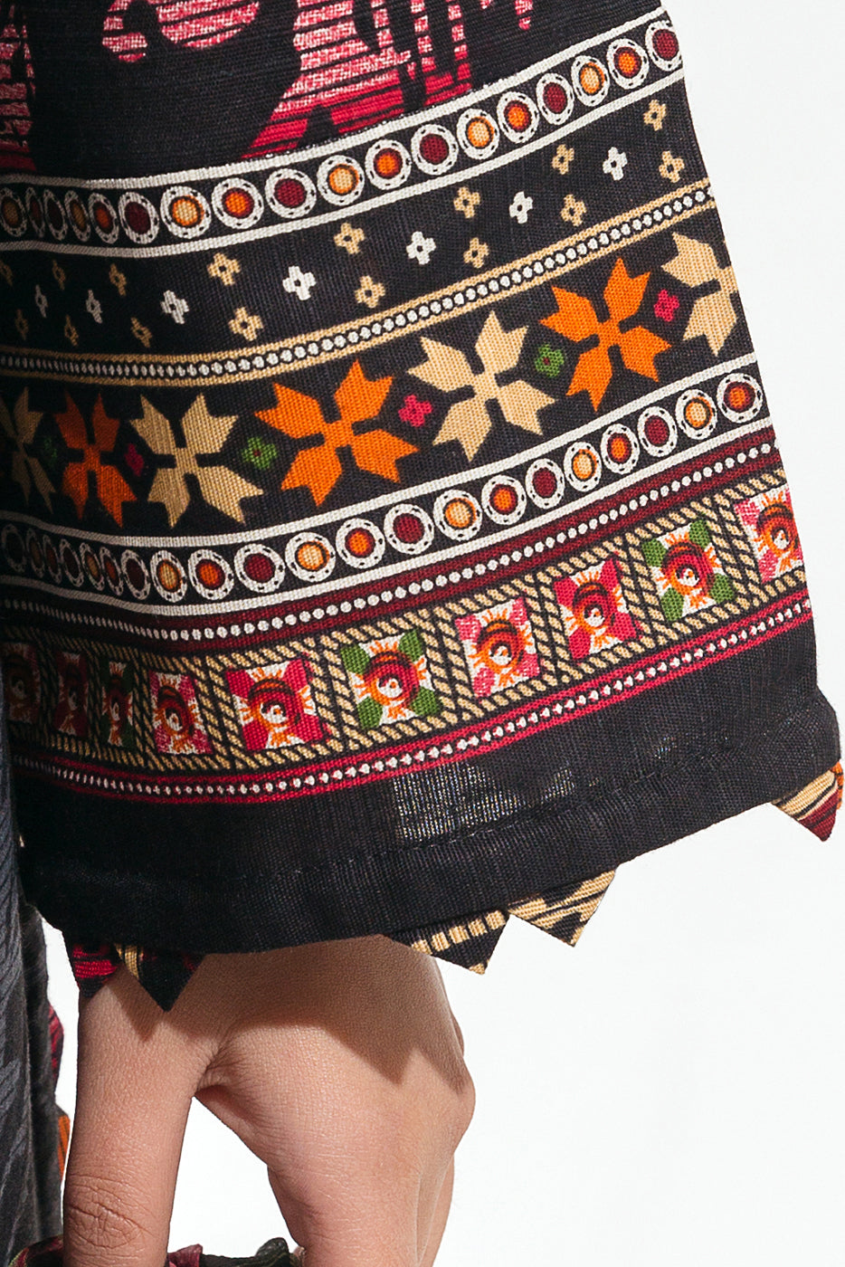 Beechtree - 2 PIECE - EMBROIDERED KHADDAR SUIT - LINEAR CHARCOAL