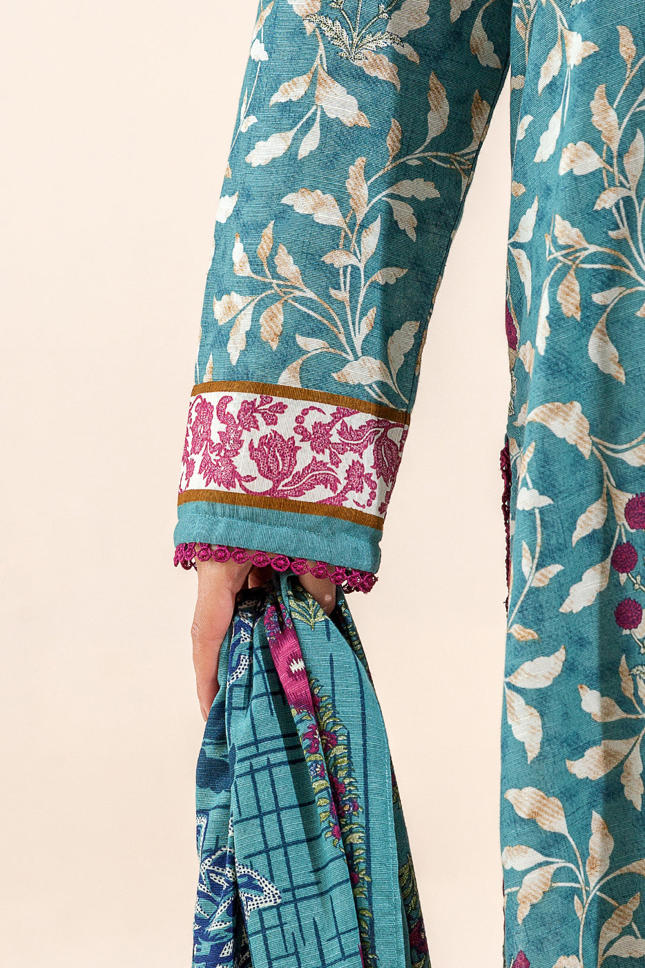 Beechtree - 2 PIECE - PRINTED KHADDAR SUIT - PORCELAIN GARDEN (UNSTITCHED)