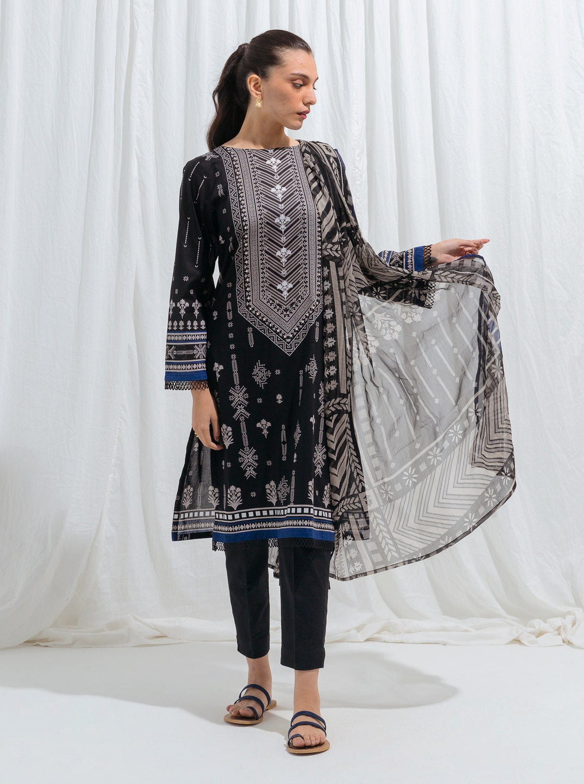 Beechtree - Black Quartz-Printed-3P (UNSTITCHED)