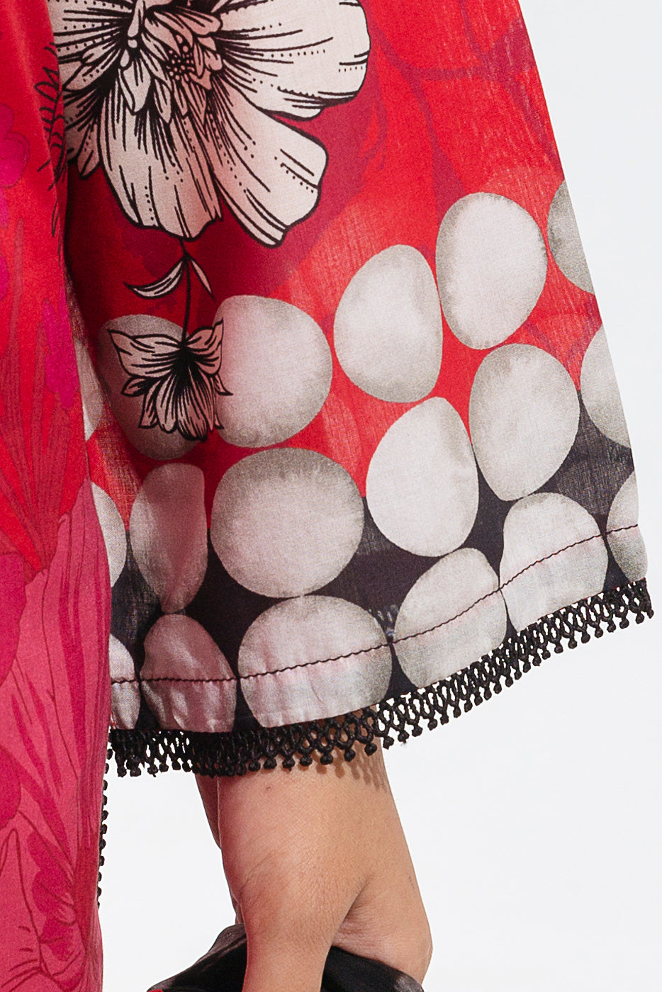 Beechtree - 3 PIECE - PRINTED LAWN SUIT - SCARLET BOUQUET