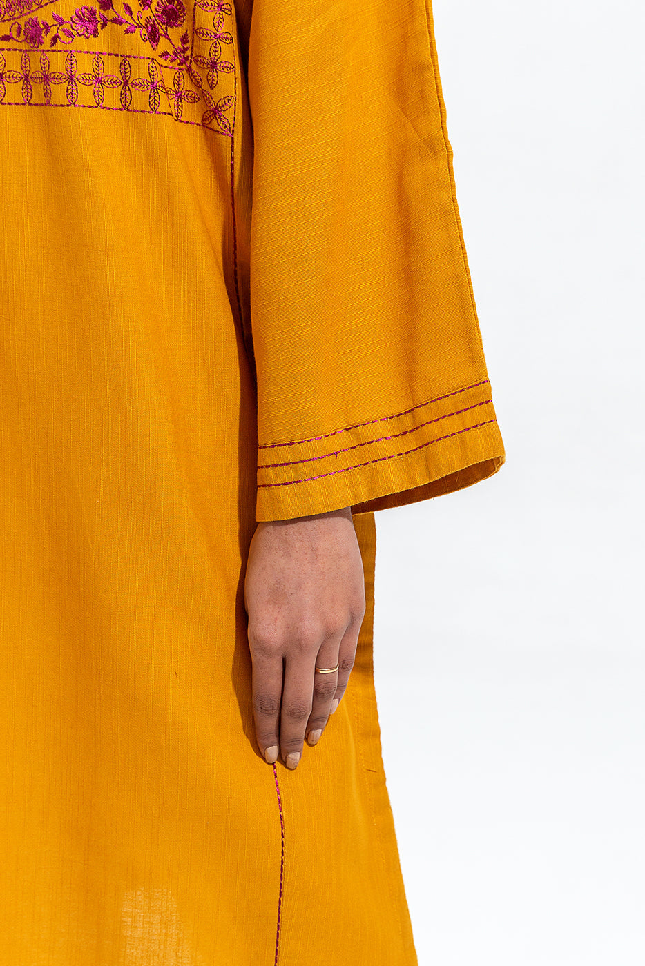 Beechtree - EMBROIDERED SLUB KHADDAR SHIRT (PRET)