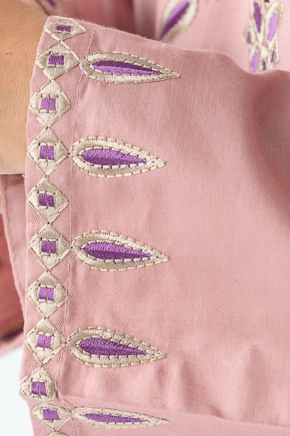 Beechtree - EMBROIDERED TWILL SHIRT (PRET)