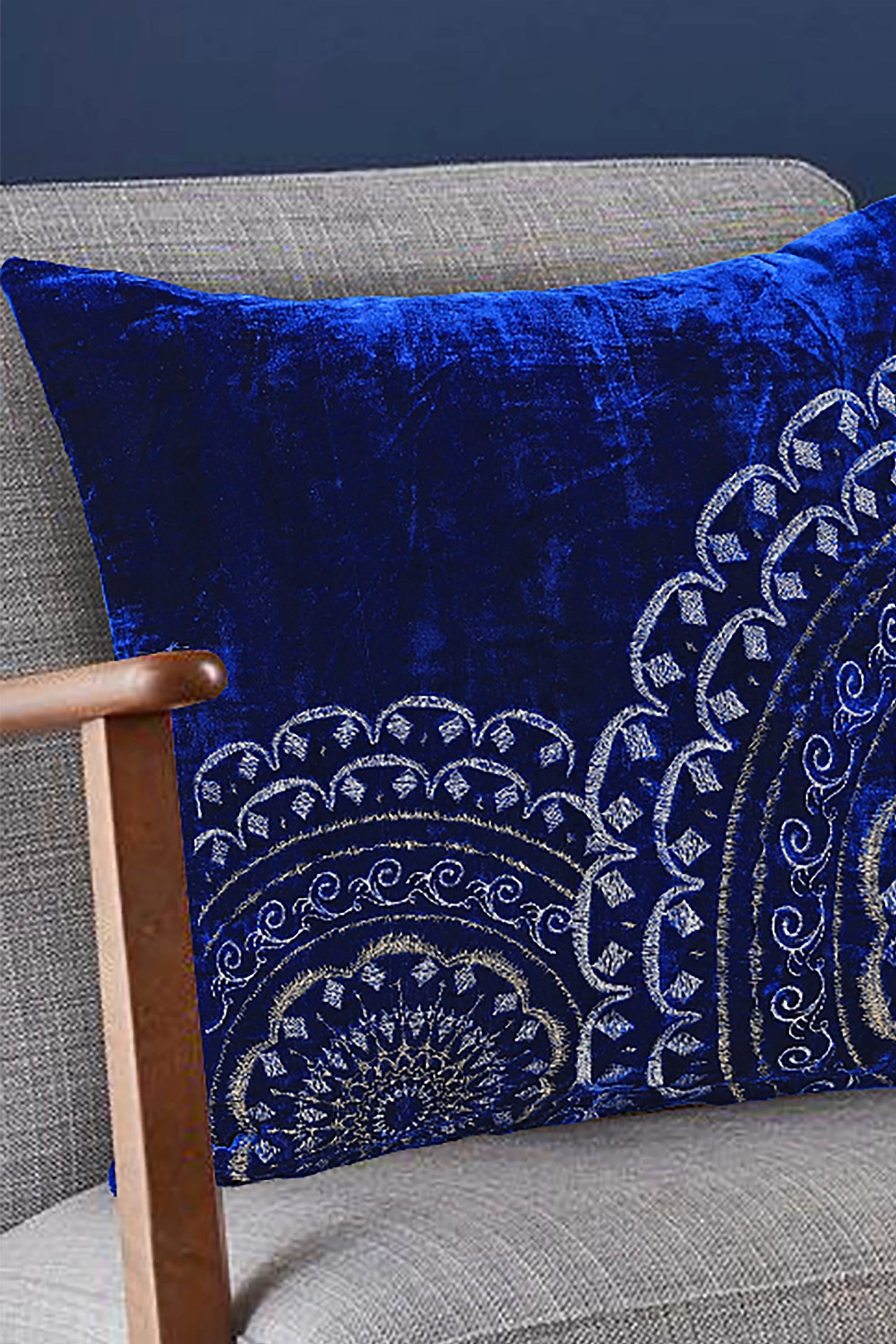 Nishat Linen - Dreamtime Cushion Cover Emb