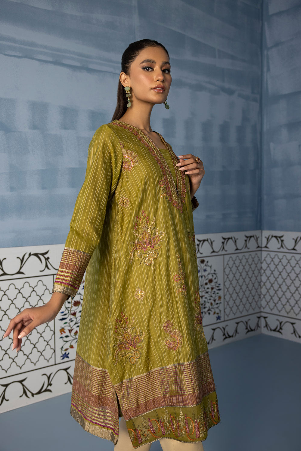 Sapphire - Embroidered Yarn Dyed Shirt