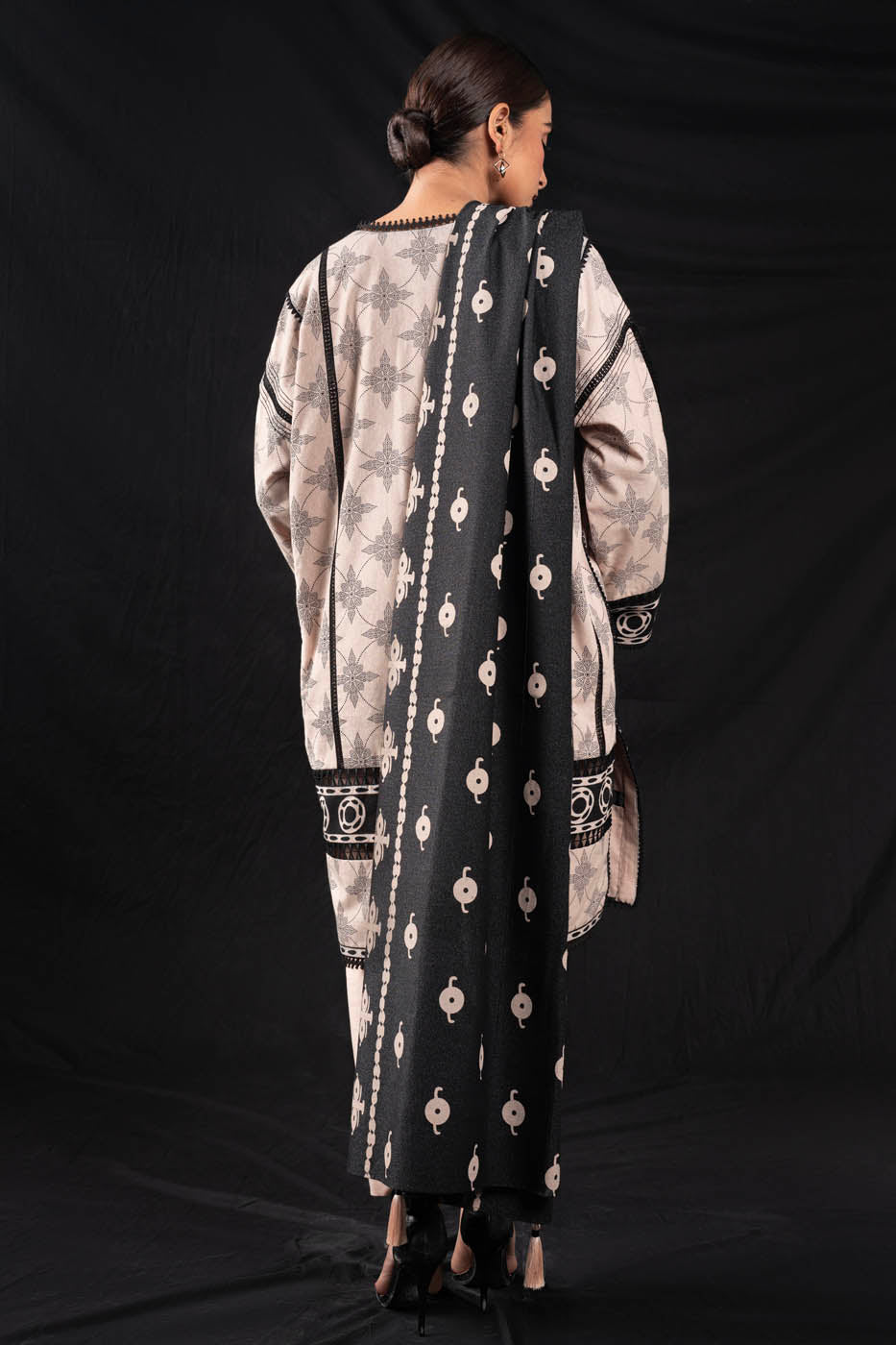 3 Pc Embroidered Karandi Suit With Karandi Dupatta