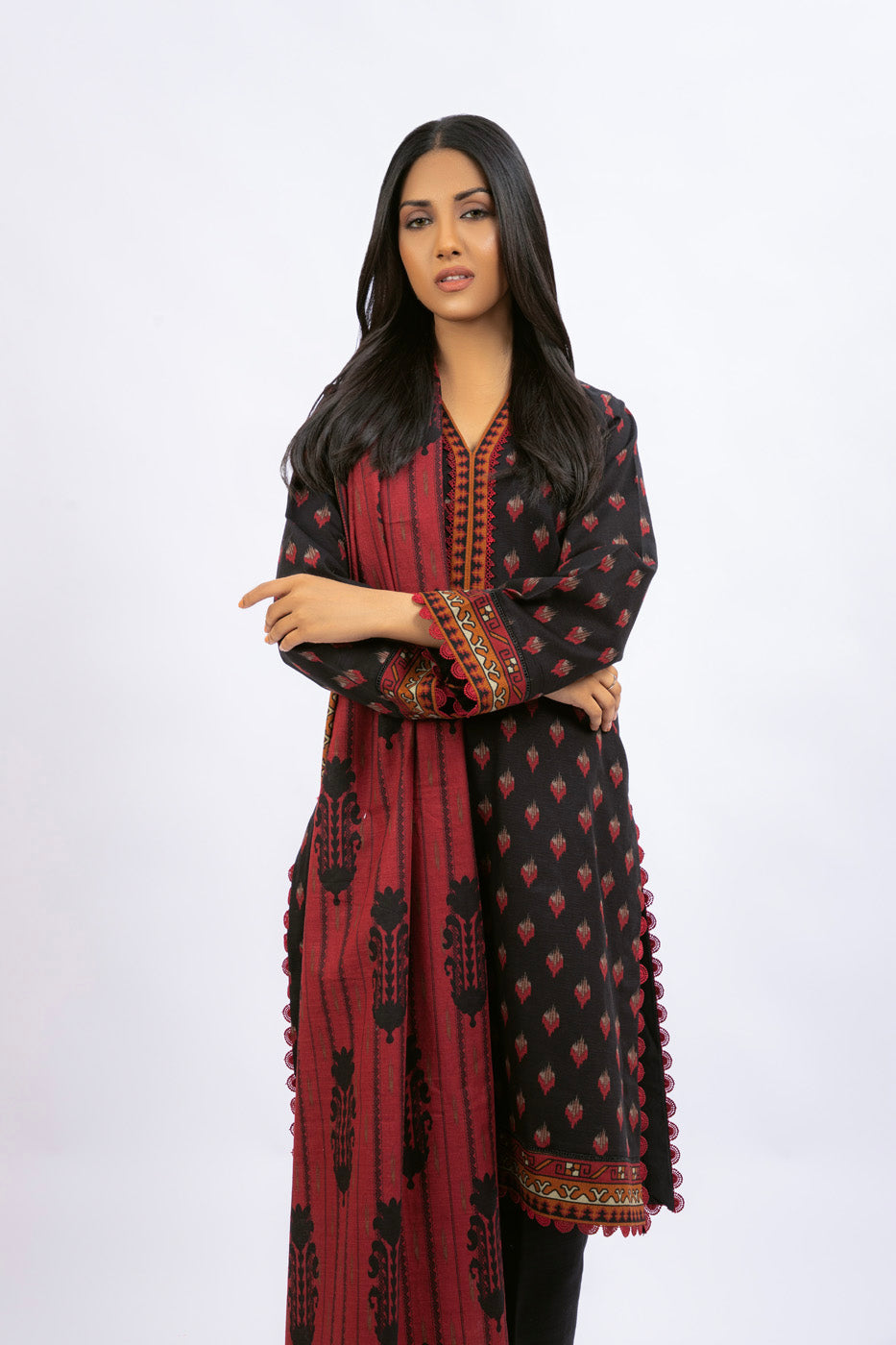 3 Pc Printed Khaddar Suit With Khaddar Dupatta