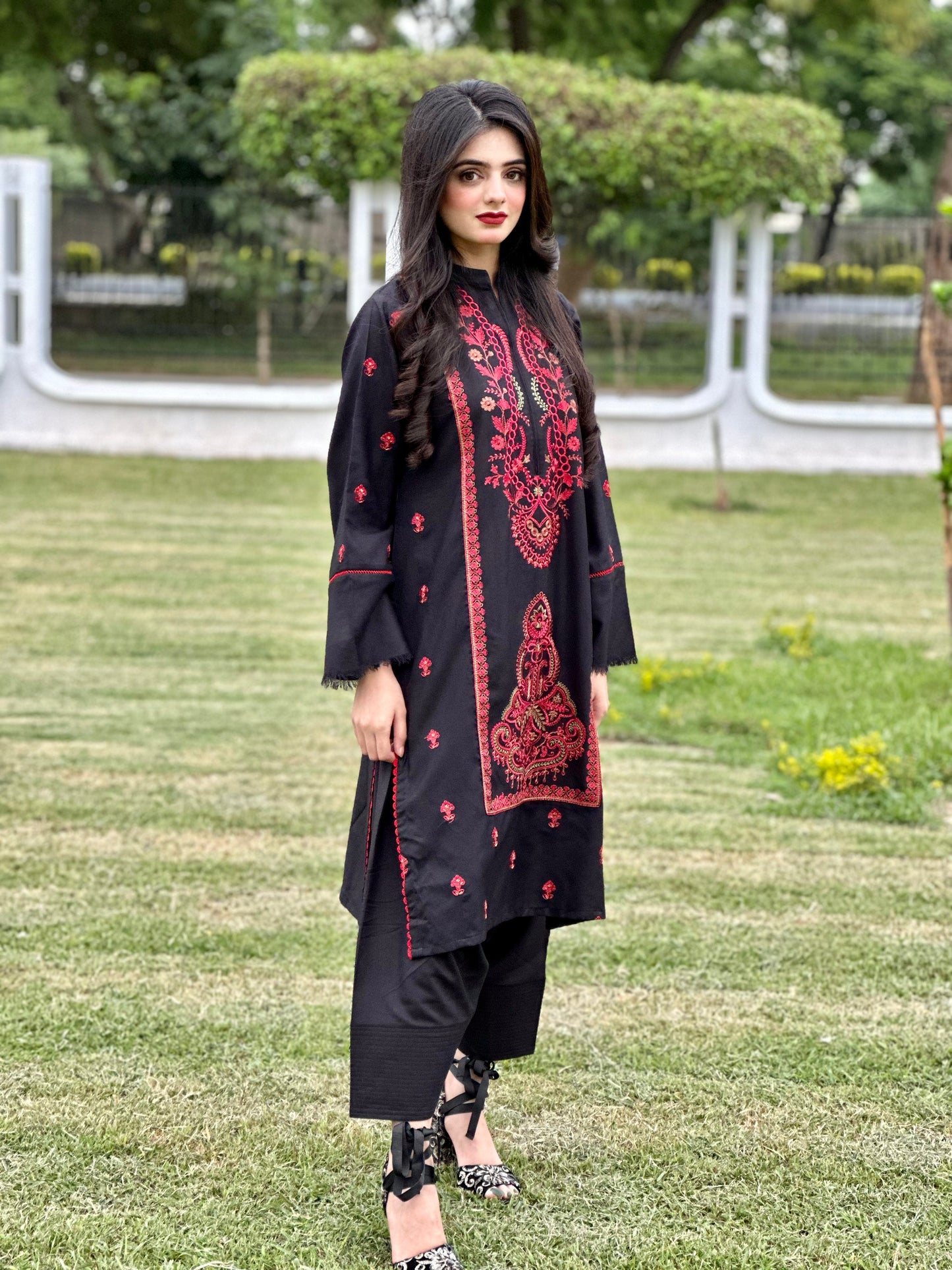 Chilgozay - Ethnic Black (CC 578)