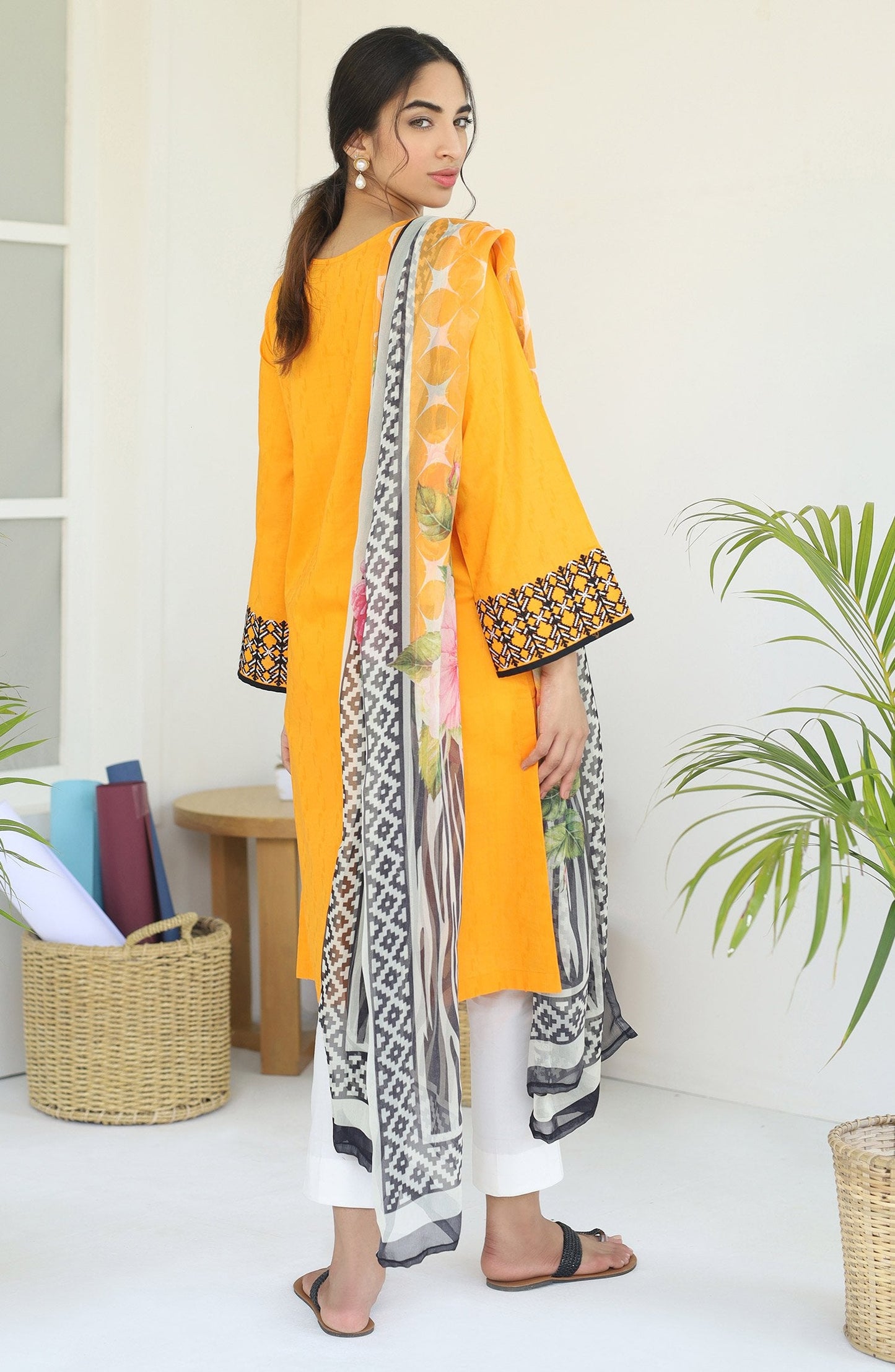 Orient - Unstitched 2PC Embroidered Jacquard Shirt and Chiffon Dupatta