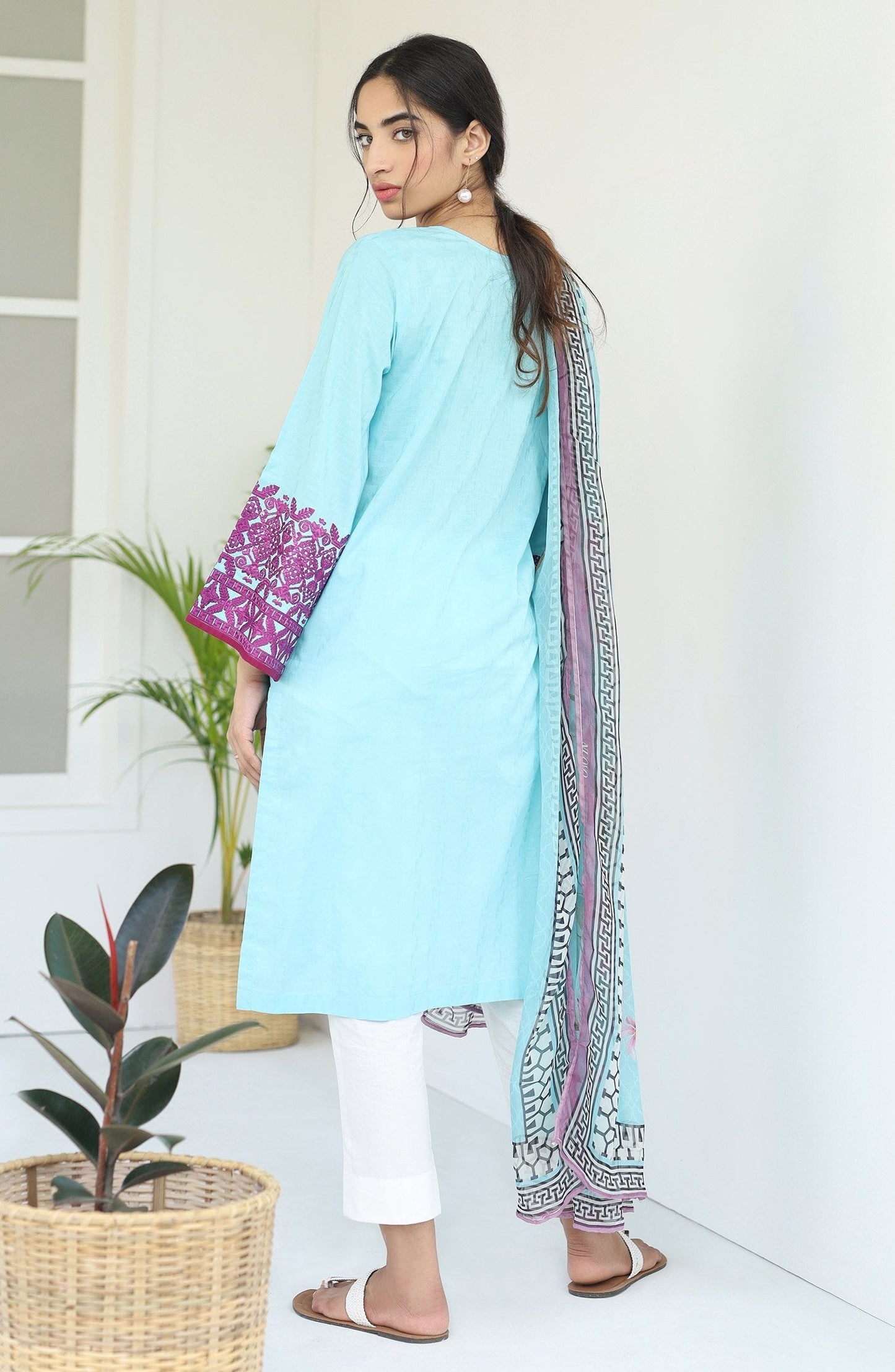 Orient - Unstitched 2PC Embroidered Jacquard Shirt and Chiffon Dupatta